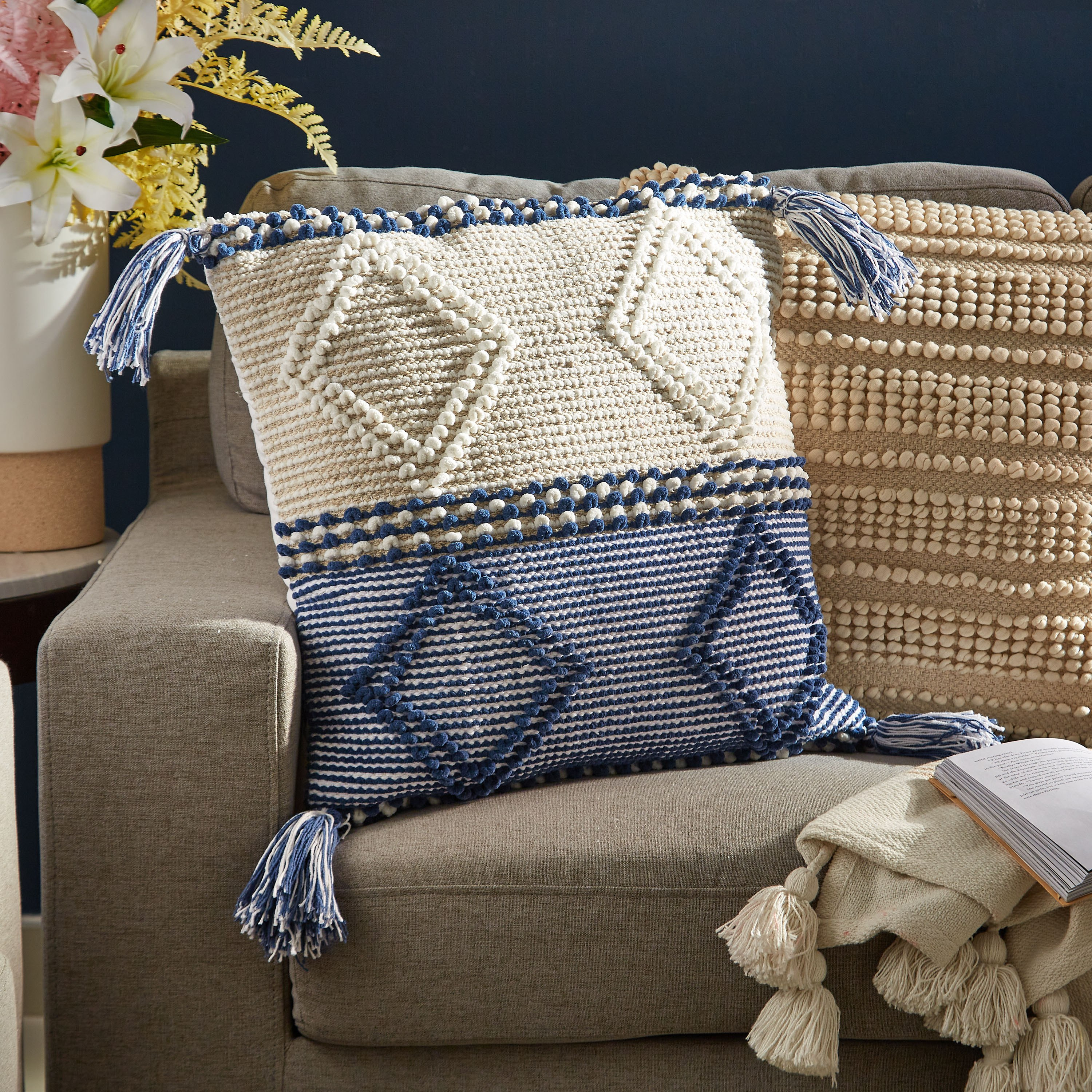 Sarai Qawi Handmade Filled Cushion - 50x50 cm-hbxlivingroom-furnishings-cushionsandcovers-filledcushions-image-1