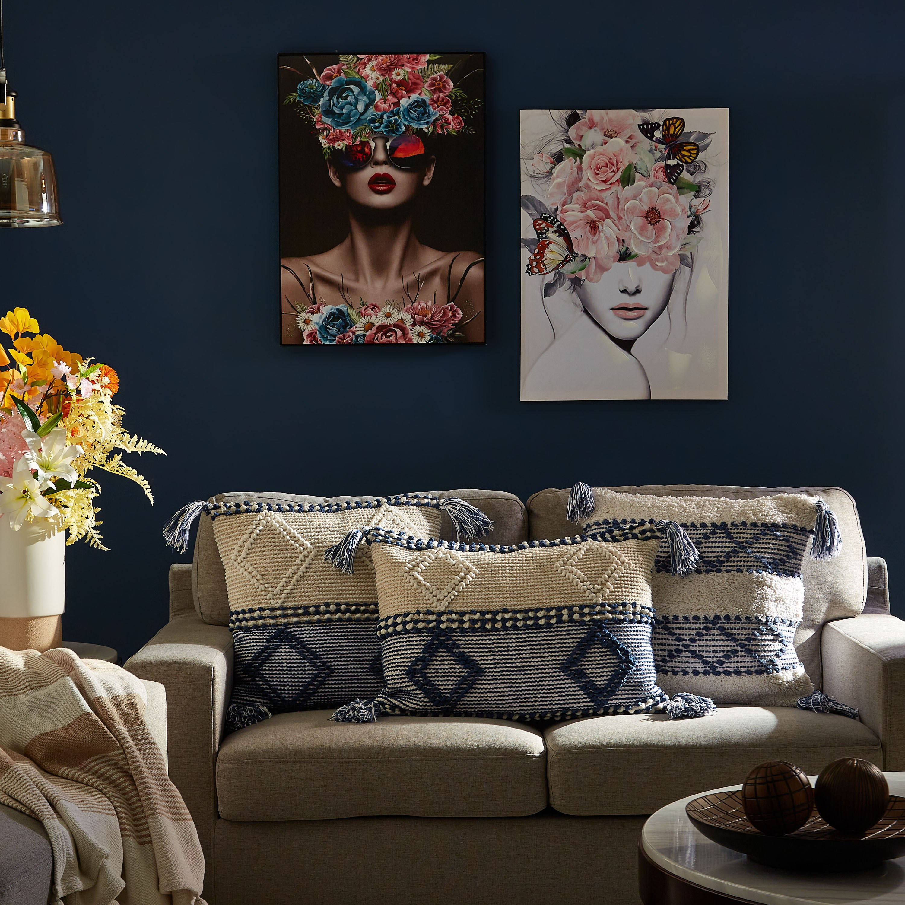 وسادة محشوة مصنوعة يدويًا من ساراي كاوي - 40x60 سم-hbxlivingroom-furnishings-cushionsandcovers-filledcushions-image-4