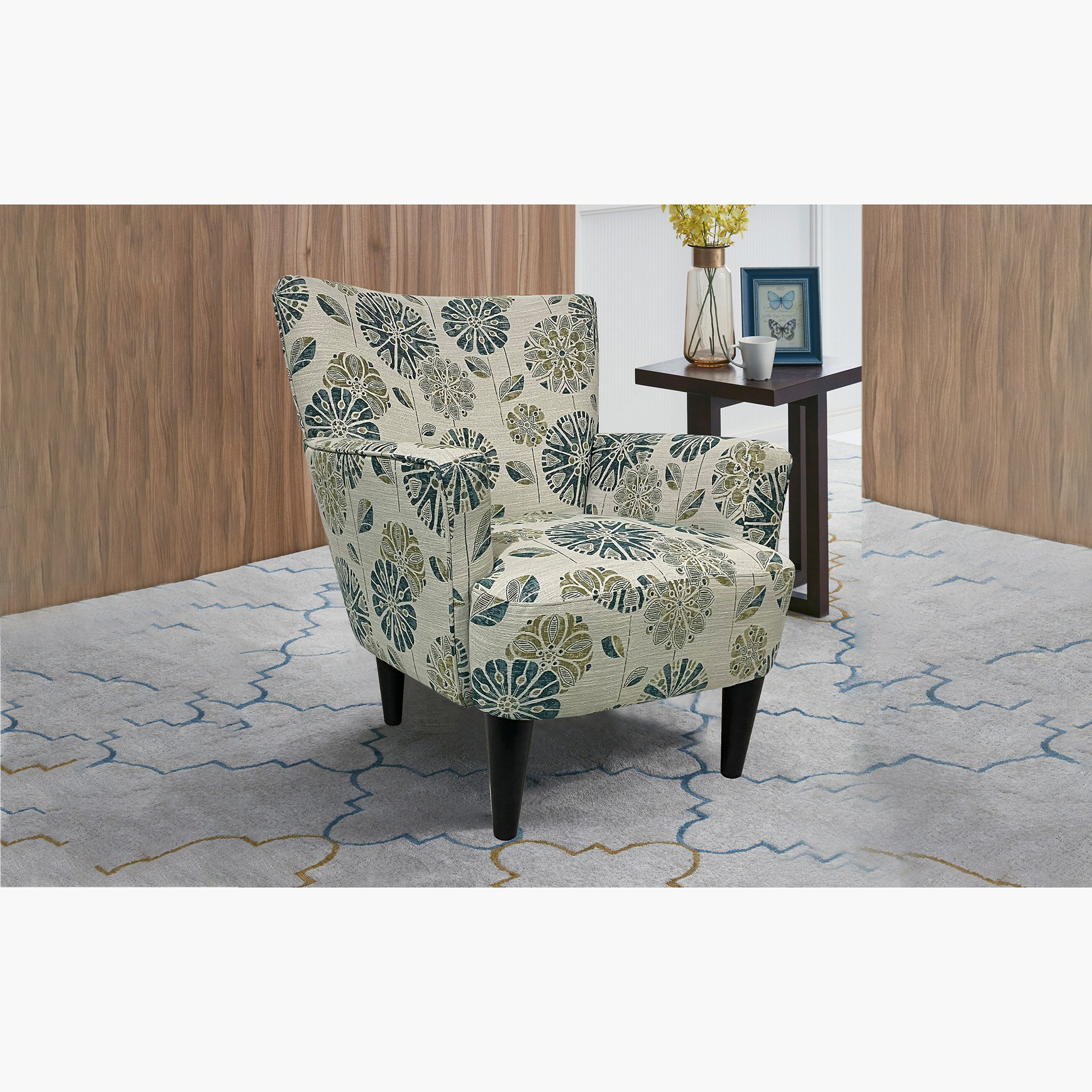 كرسي قماشي من بيسي-hbxlivingroom-sofasandarmchairs-easychairs-image-1