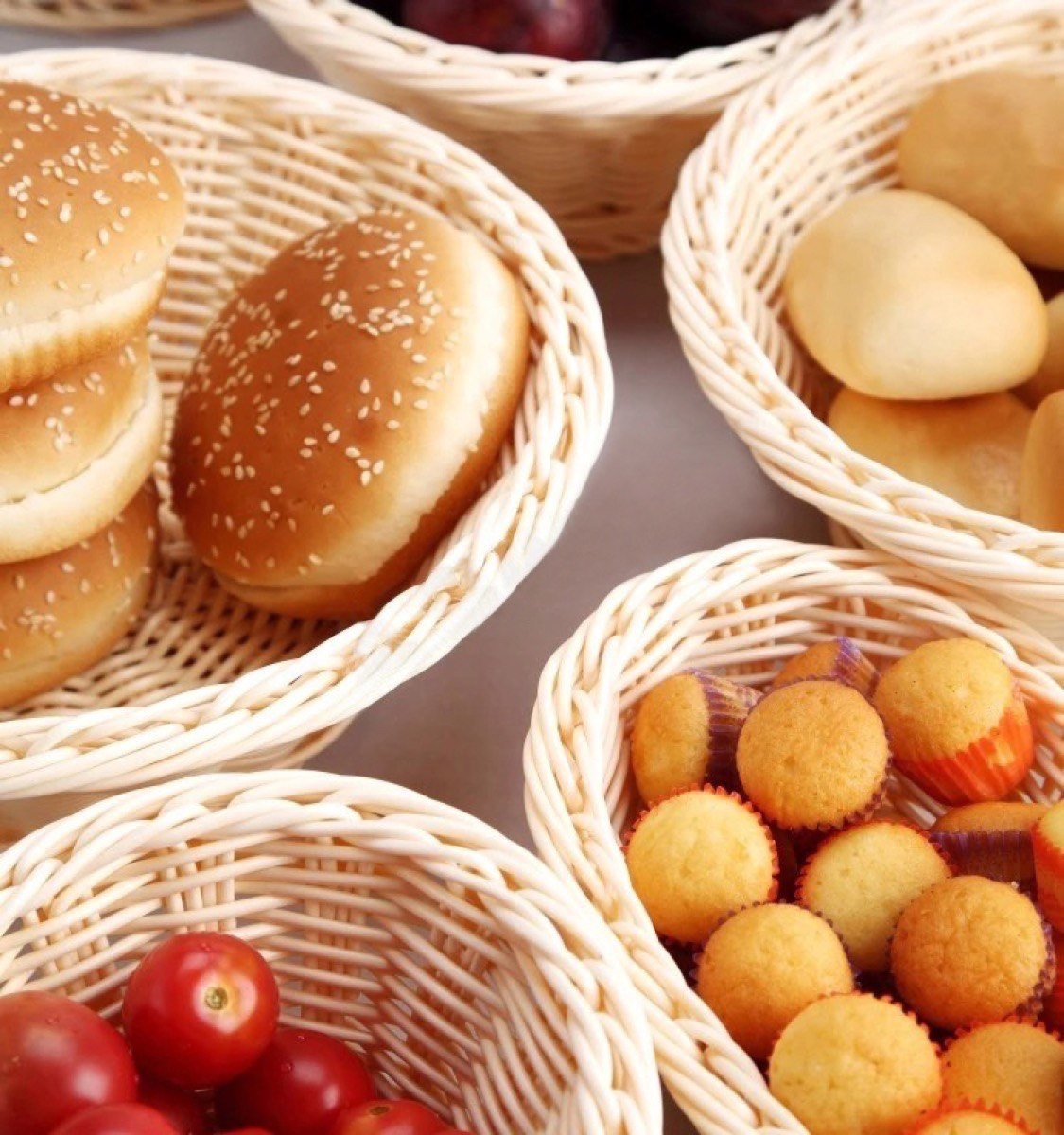 سلّة بيضاويّة بتصميم ورق شجر منسوجة من فيست - 23x13 سم-hbxhomeware-hbxkitchen-image-2