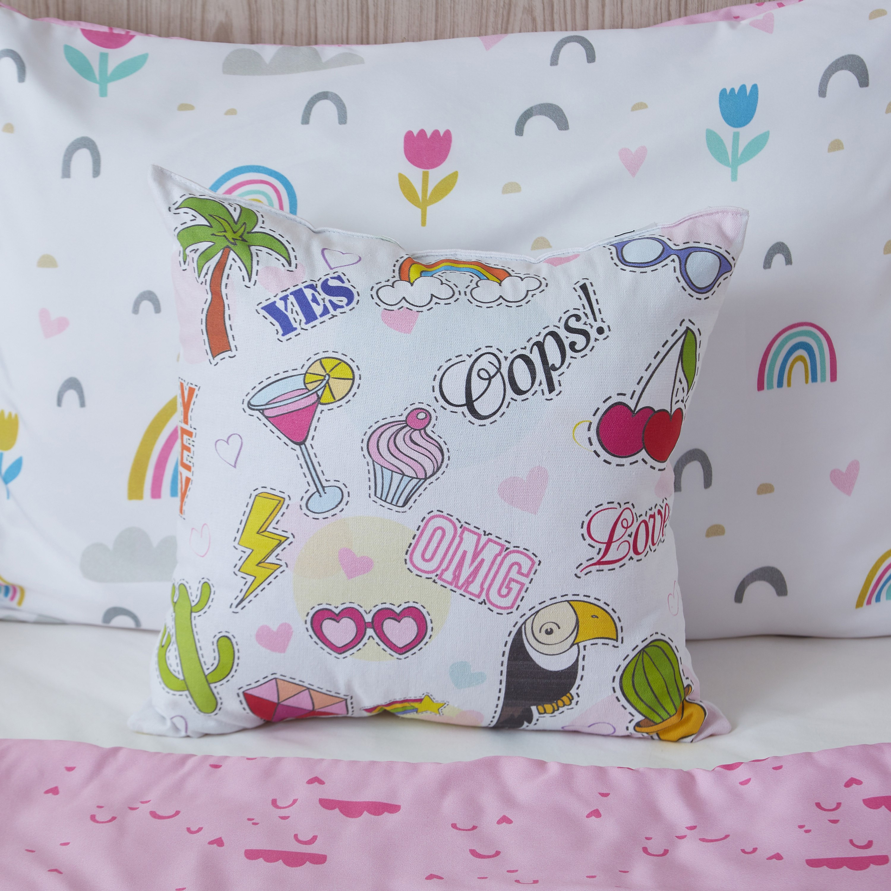وسادة بطبعات رقميّة تروبيكال من موديش- 40x40 سم-hbxhomeware-hbxkidsandyouth-image-1