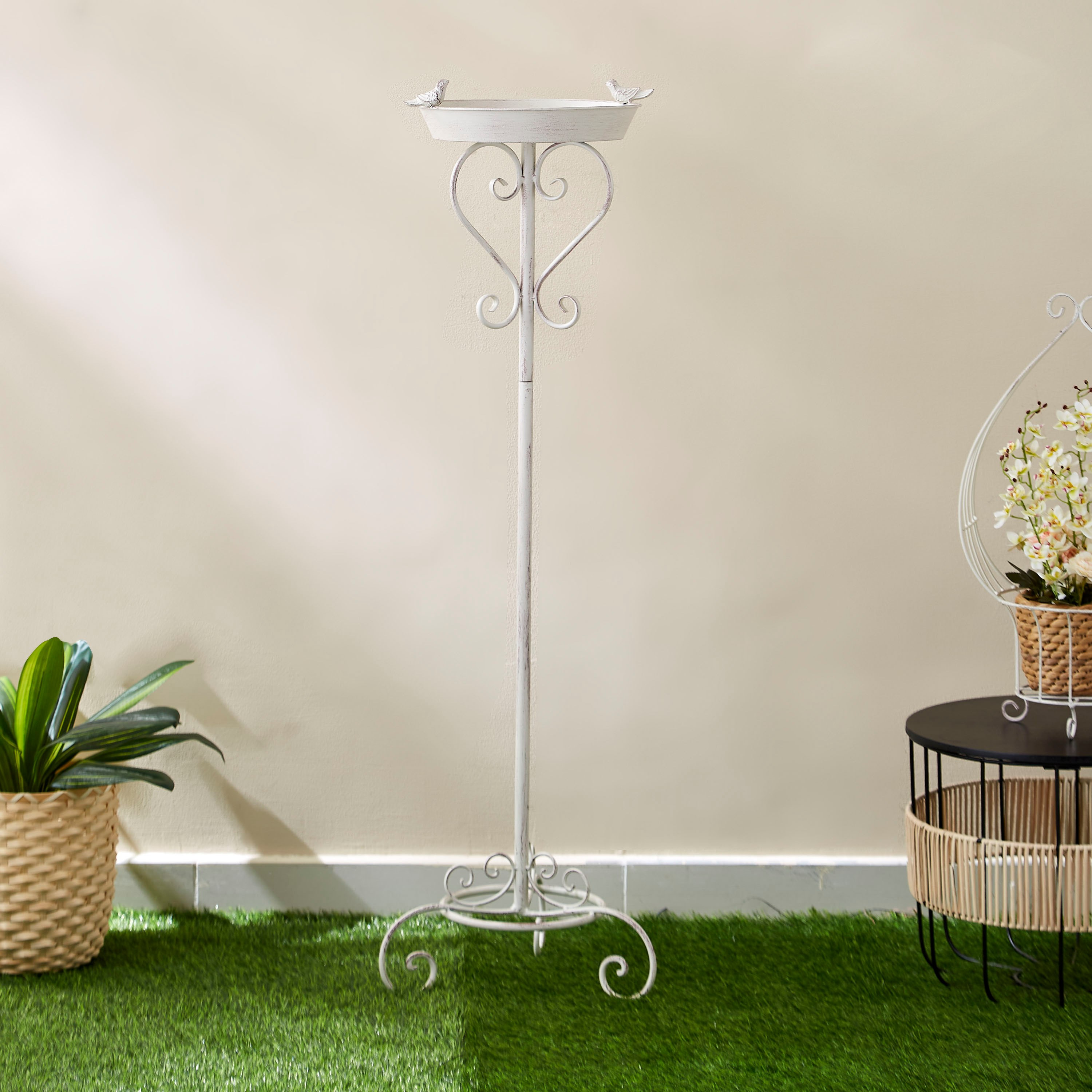 حامل طعام الطيور المعدني من فيستا - 40x37x78 سم-hbxdecorandfurnishings-homeaccessories-artificialflowersandplants-image-1