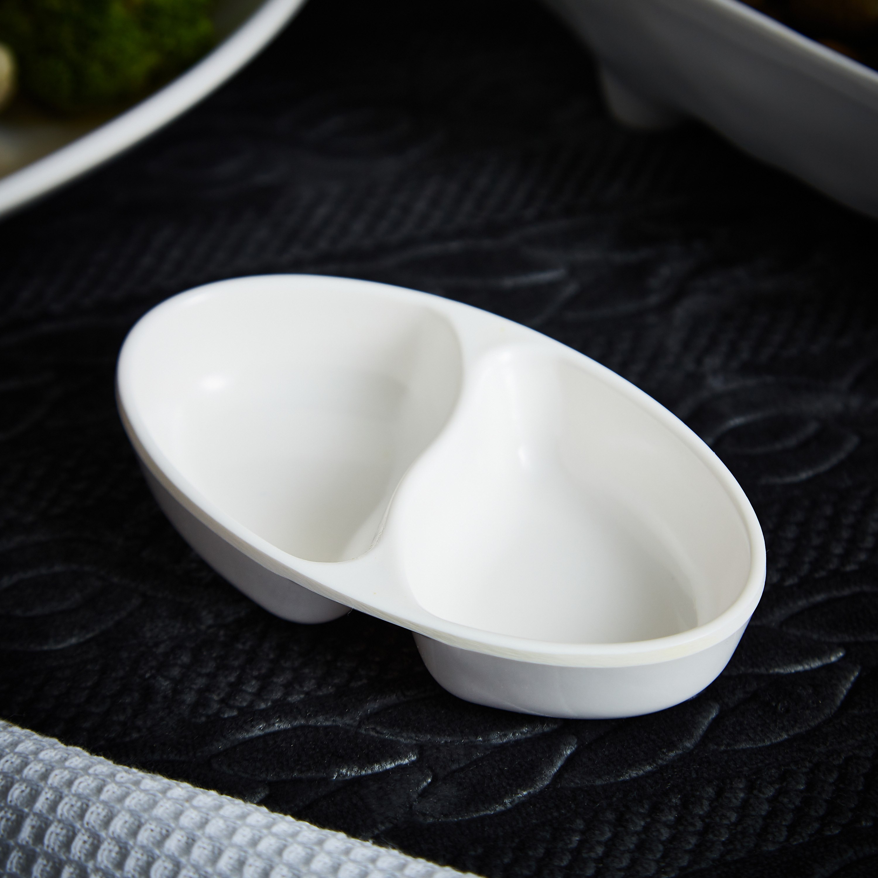 صحن صلصة قسمين من كلاسيك - 11 سم-hbxhomeware-hbxkitchen-image-2
