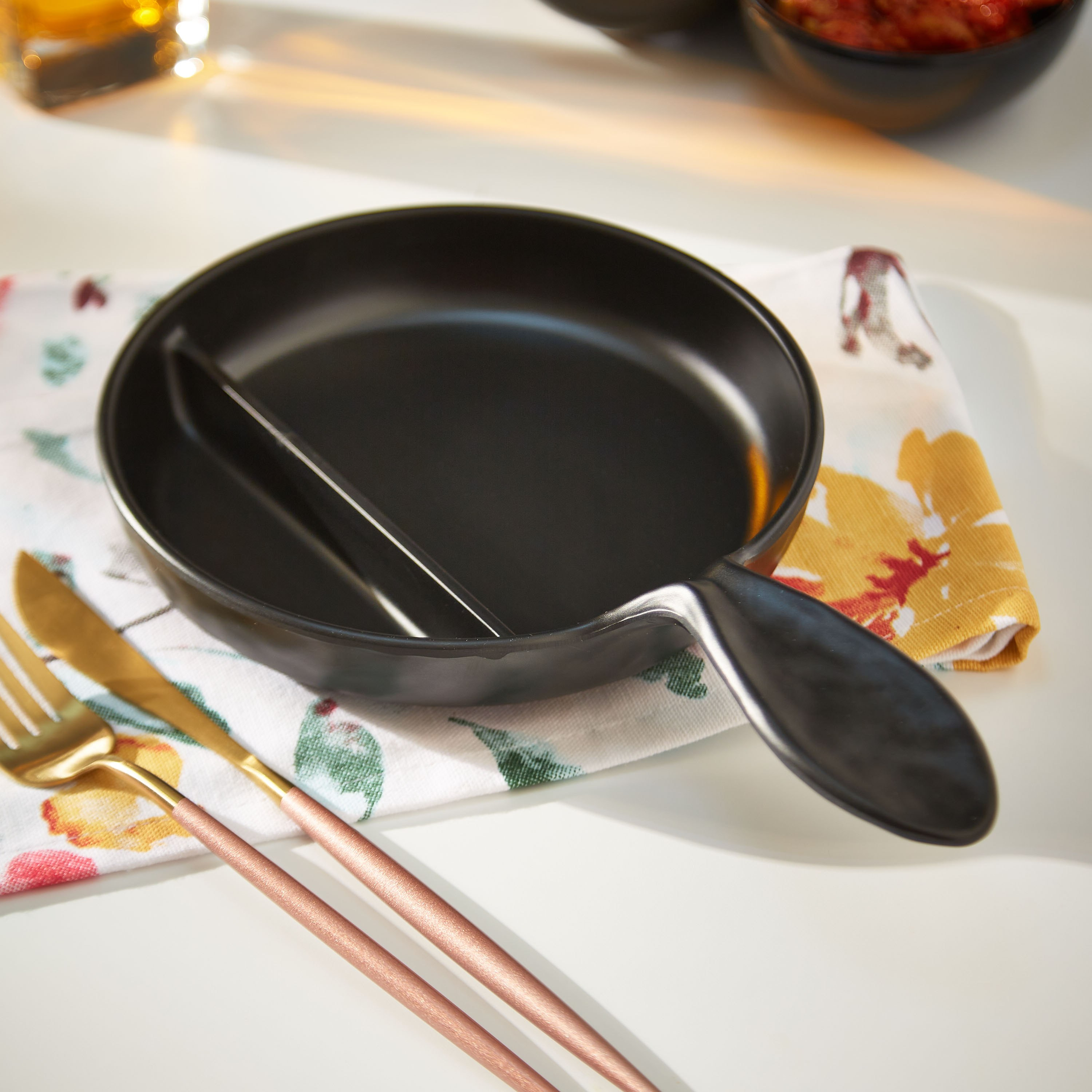 صحن سكيليت مستدير بقسمين من كلاسيك - 26.5 سم-hbxhomeware-hbxkitchen-image-2