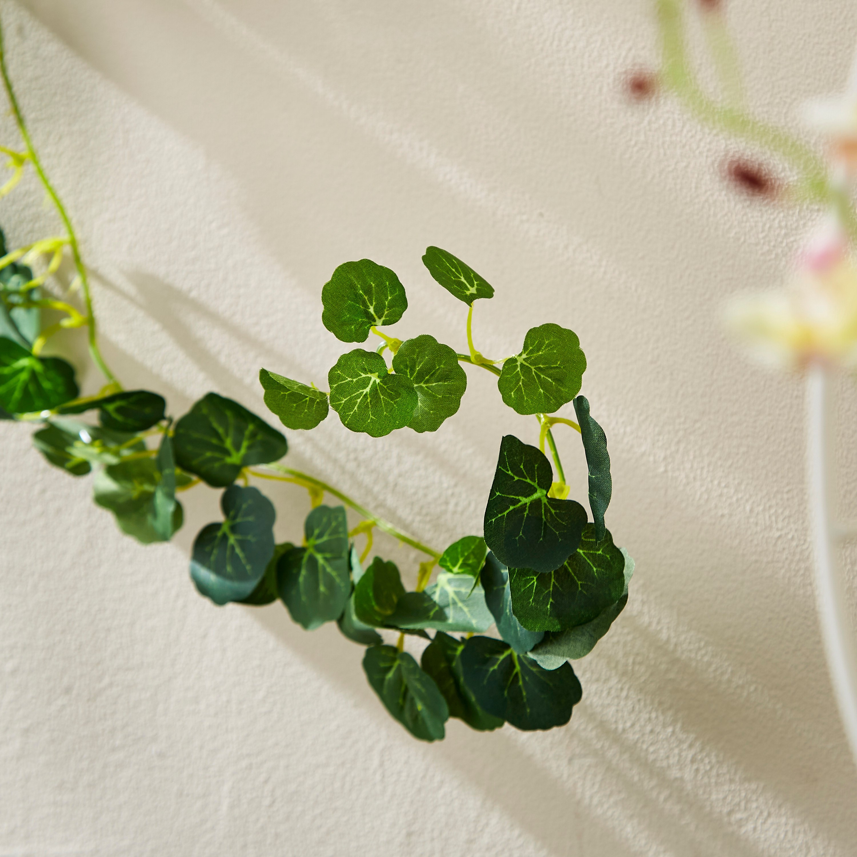 إكليل بتصميم ورق شجر مستدير من إدينيك - 180 سم-hbxdecorandfurnishings-homeaccessories-artificialflowersandplants-image-2