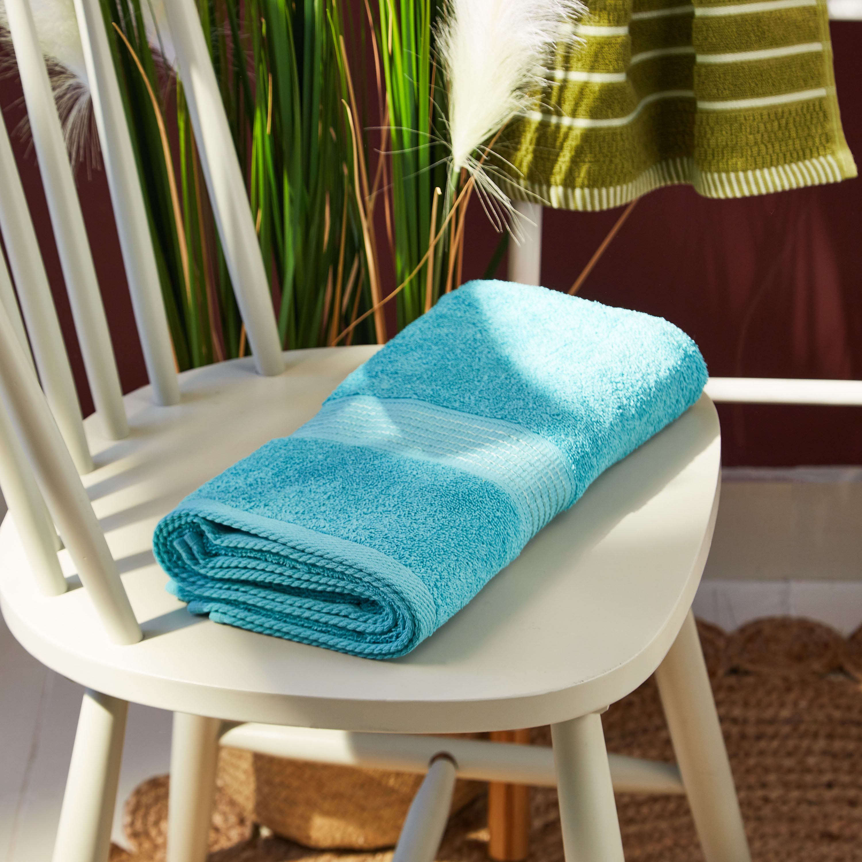 منشفة حمام ممشطة من إسينشيال - 70x140 سم-hbxbathroom-bathroomtextiles-image-1