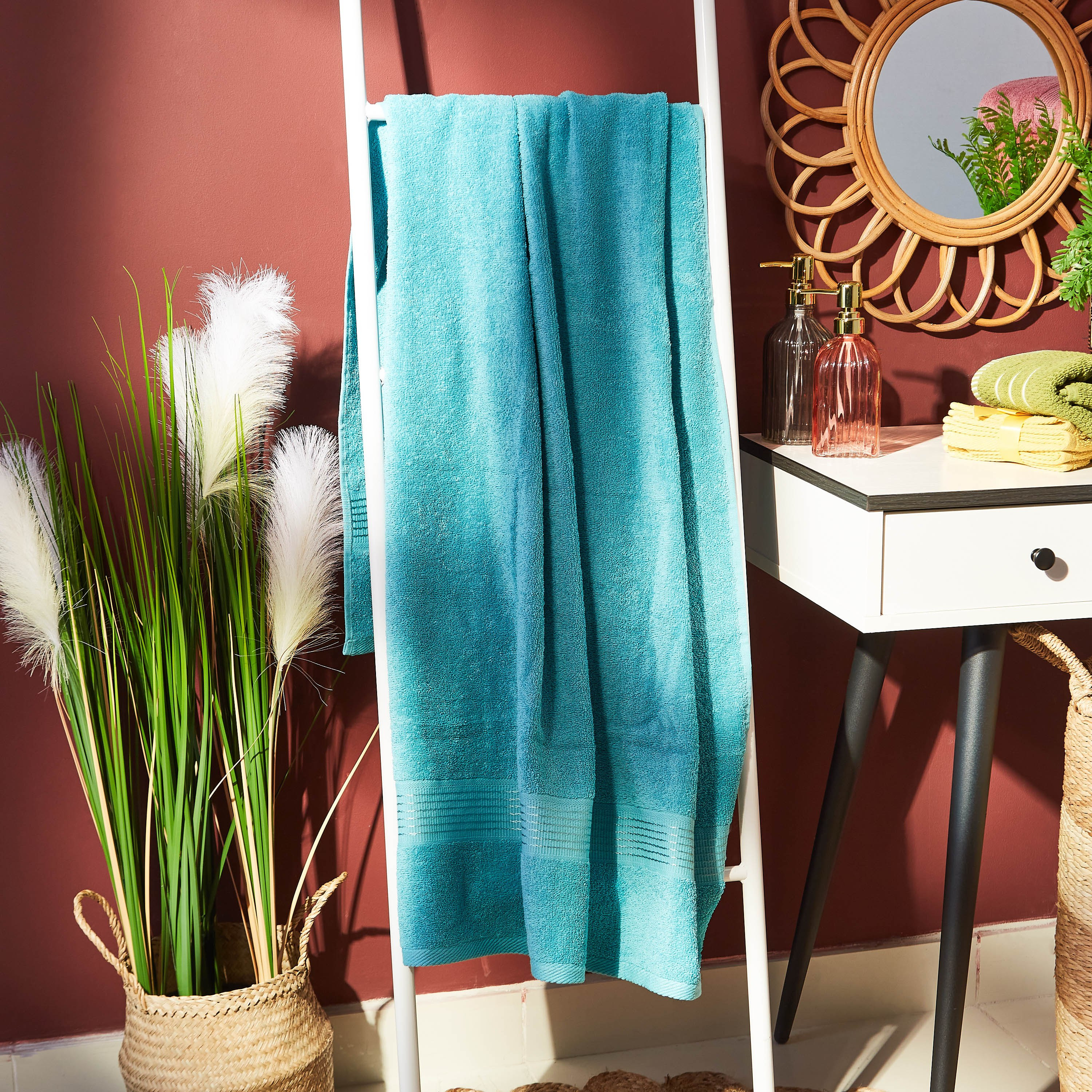 منشفة حمام كبيرة ممشطة من إسينشيال - 90x150 سم-hbxbathroom-bathroomtextiles-image-2