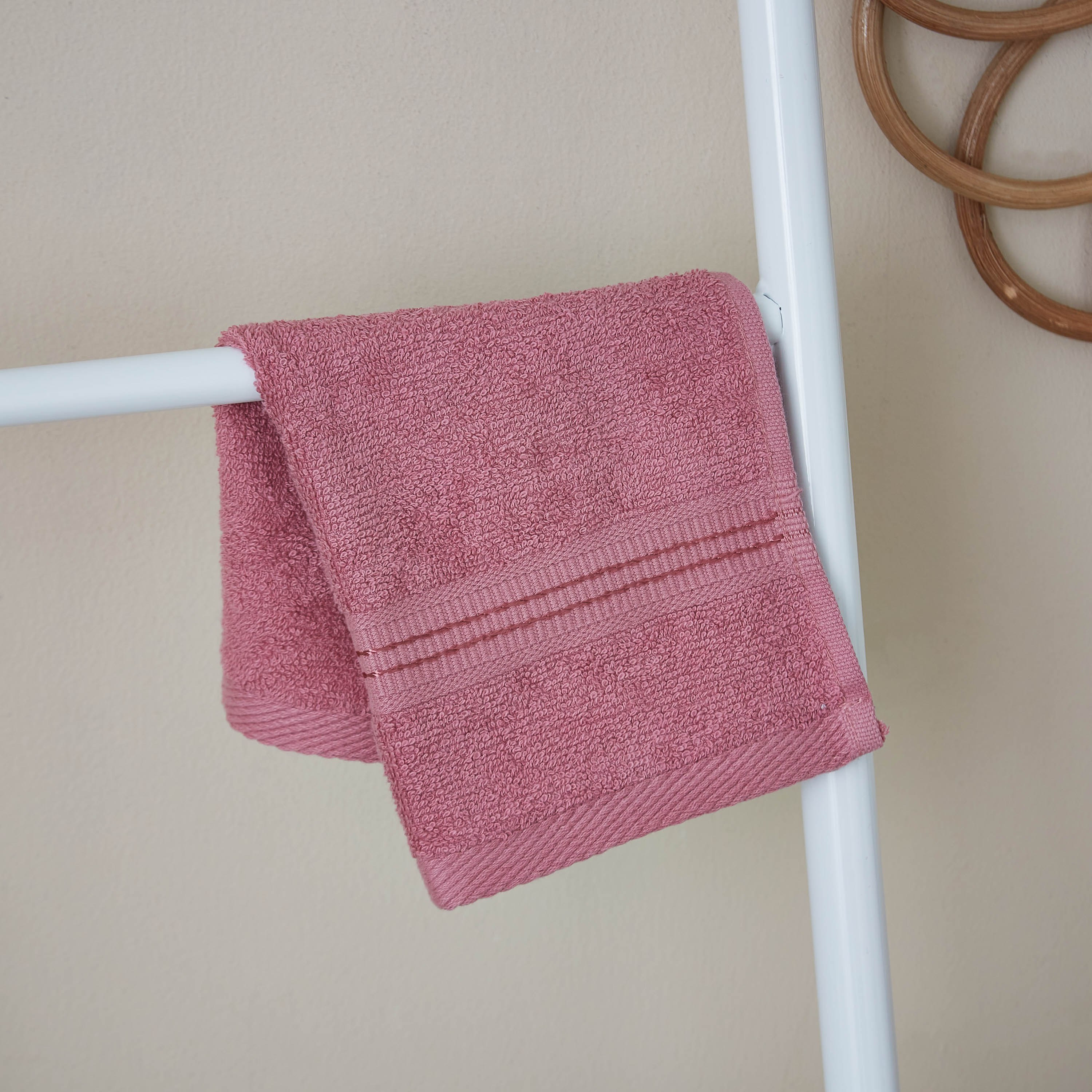 طقم مناشف وجه 4 قطع من إسينشيال - 30x30 سم-hbxbathroom-bathroomtextiles-image-2