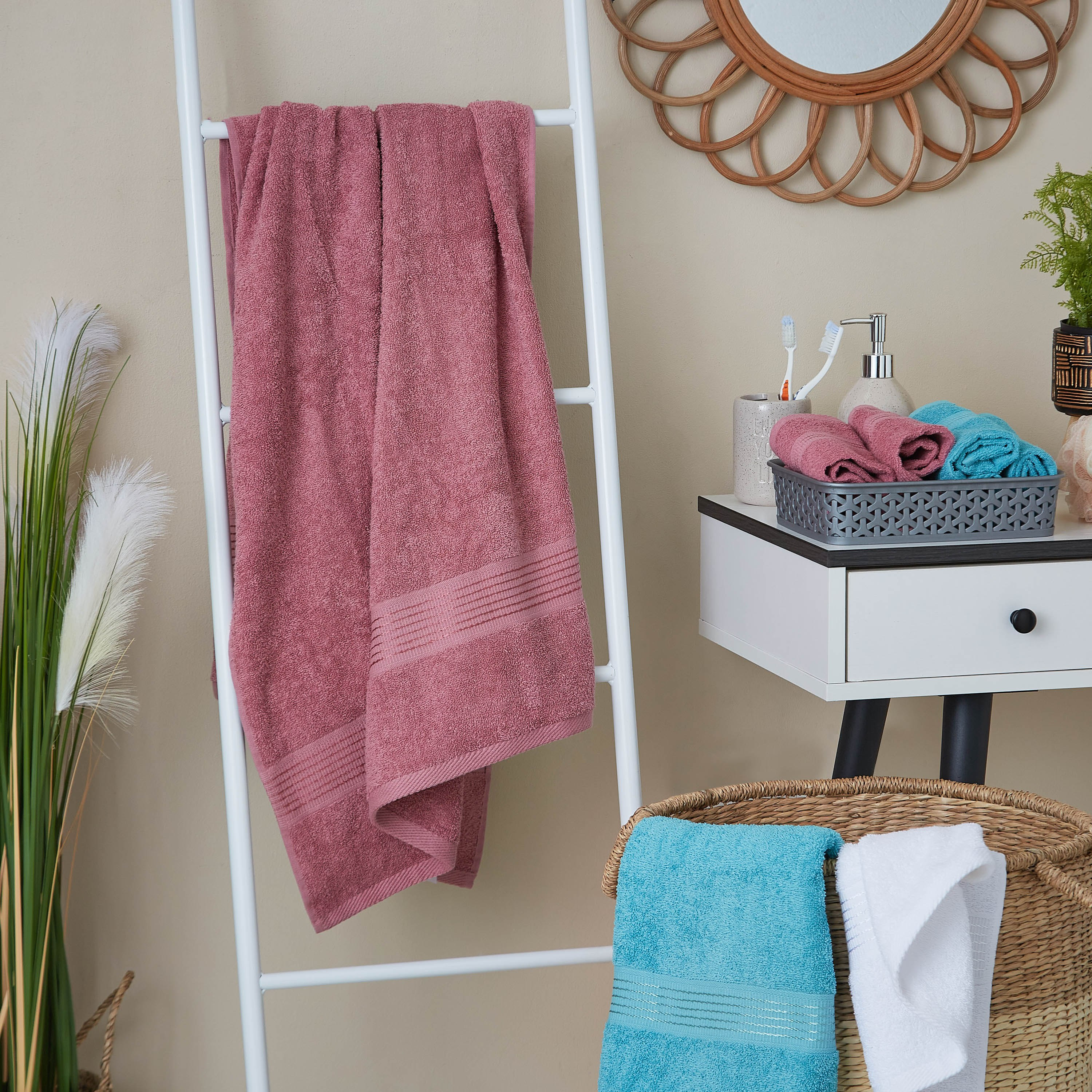 منشفة حمام من إيسنشيال - 70×140 سم-hbxbathroom-bathroomtextiles-image-4