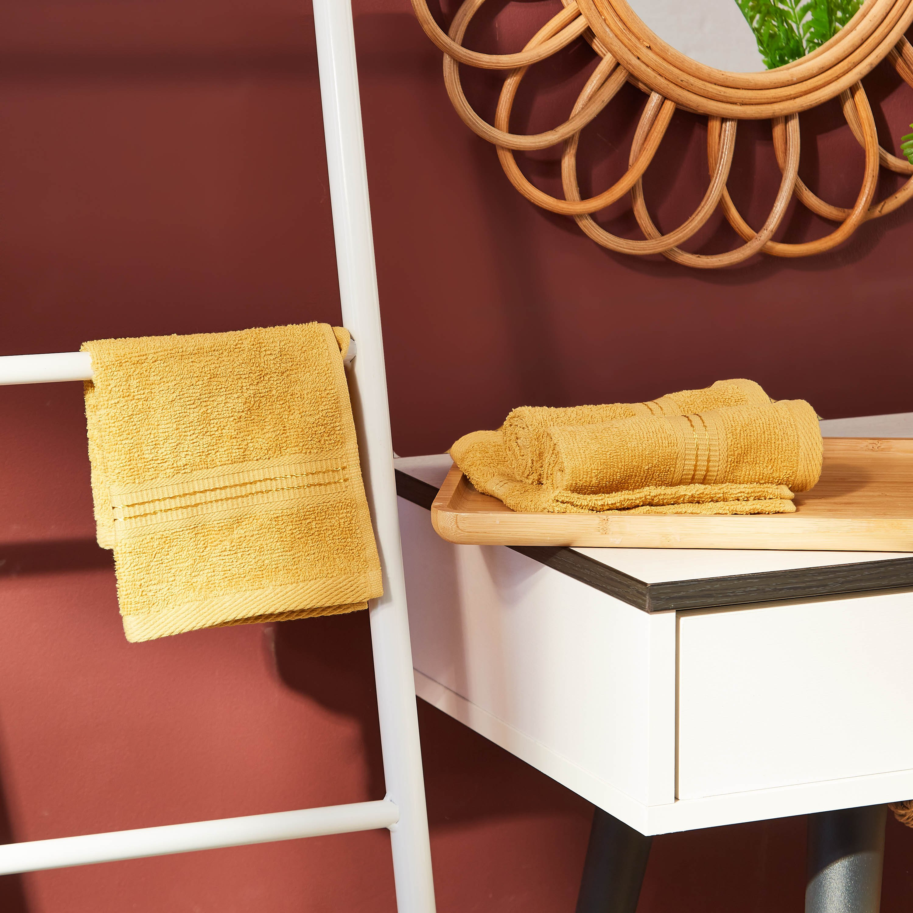 طقم مناشف وجه ممشطة 4 قطع إسينشيال - 30x30 سم-hbxbathroom-bathroomtextiles-image-2