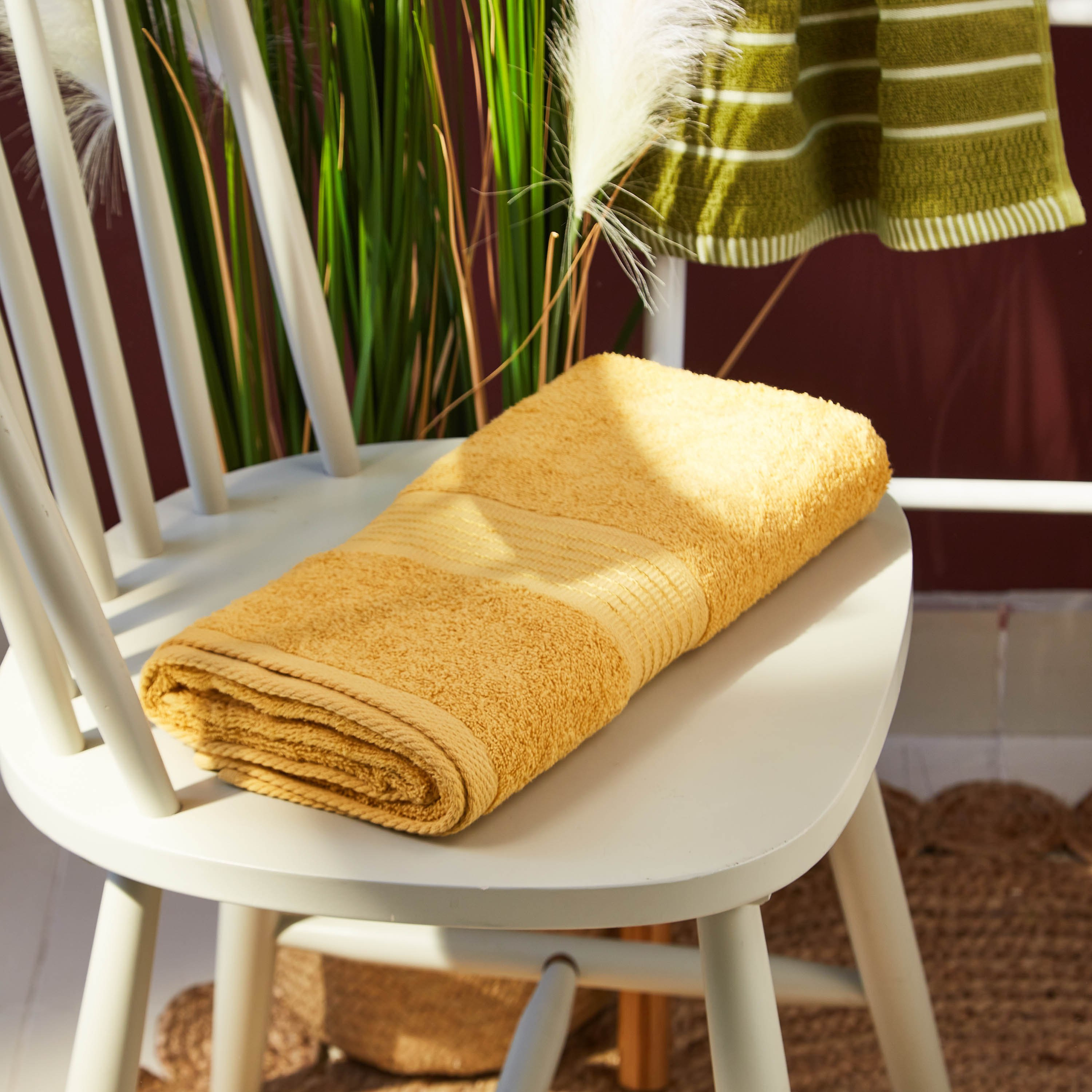 منشفة حمام ممشطة من إيسنشيال - 70×140 سم-hbxbathroom-bathroomtextiles-image-1