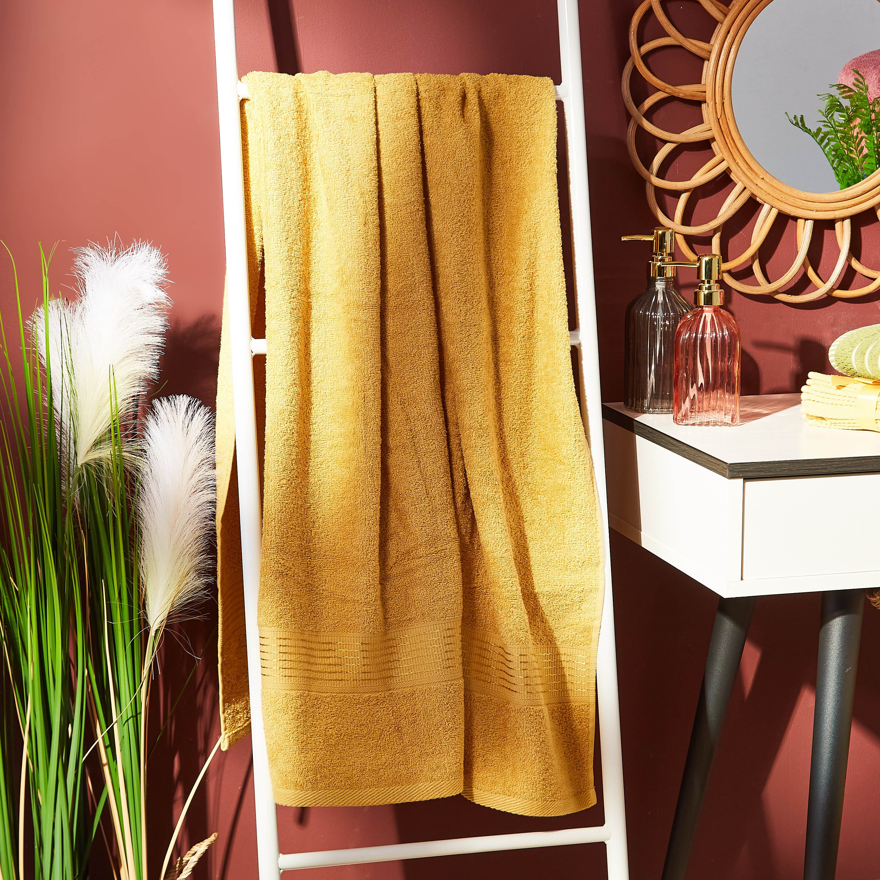 منشفة حمام كبيرة ممشطة من إسينشيال - 90x150 سم-hbxbathroom-bathroomtextiles-image-2