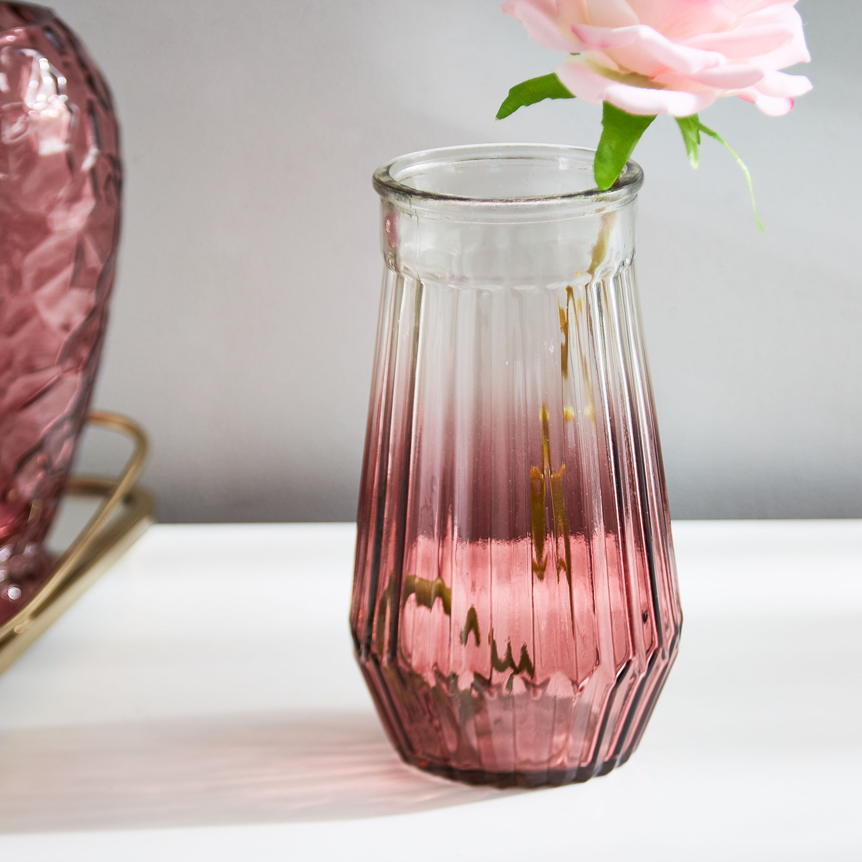 مزهريّة زجاجيّة من كلايد  - 11x20 سم-hbxbedroom-decorandaccessories-vases-image-1