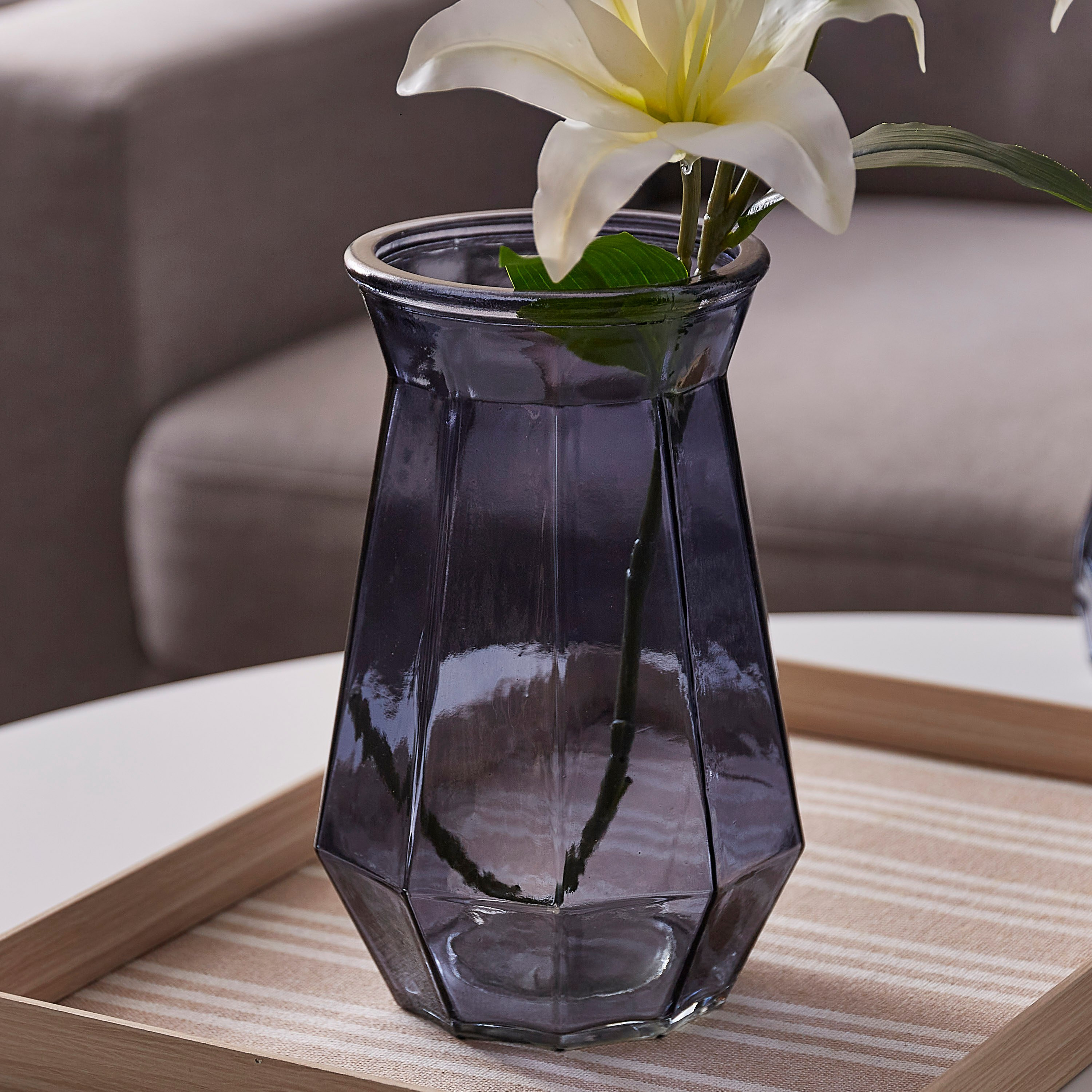 مزهريّة زجاجيّة من كلايد - 15.5x23.4 سم-hbxbedroom-decorandaccessories-vases-image-1