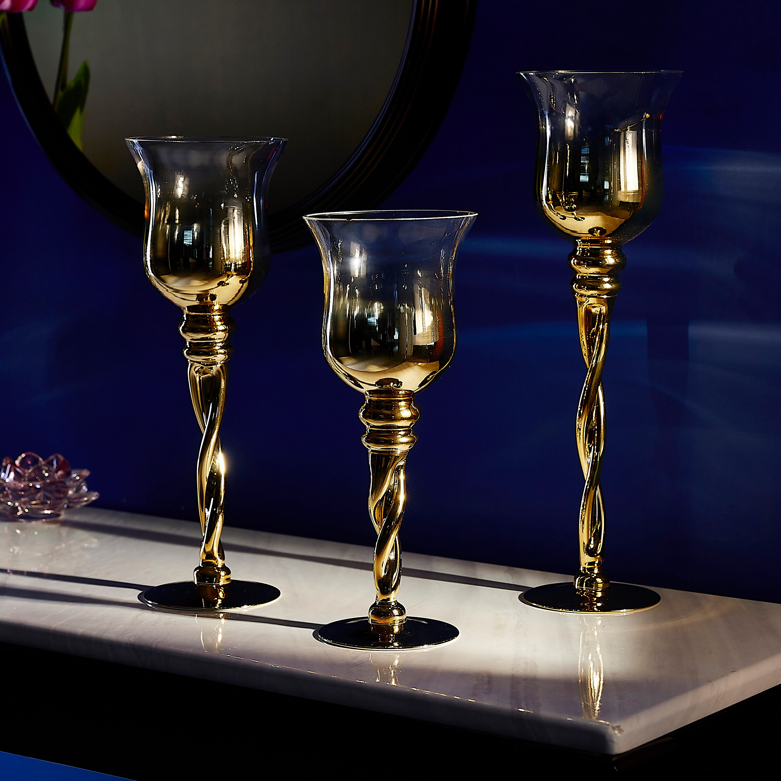 حامل شموع زجاجي أحادي اللون من أتلانتا - 3 قطع-hbxlivingroom-decorandaccessories-candleholders-image-1