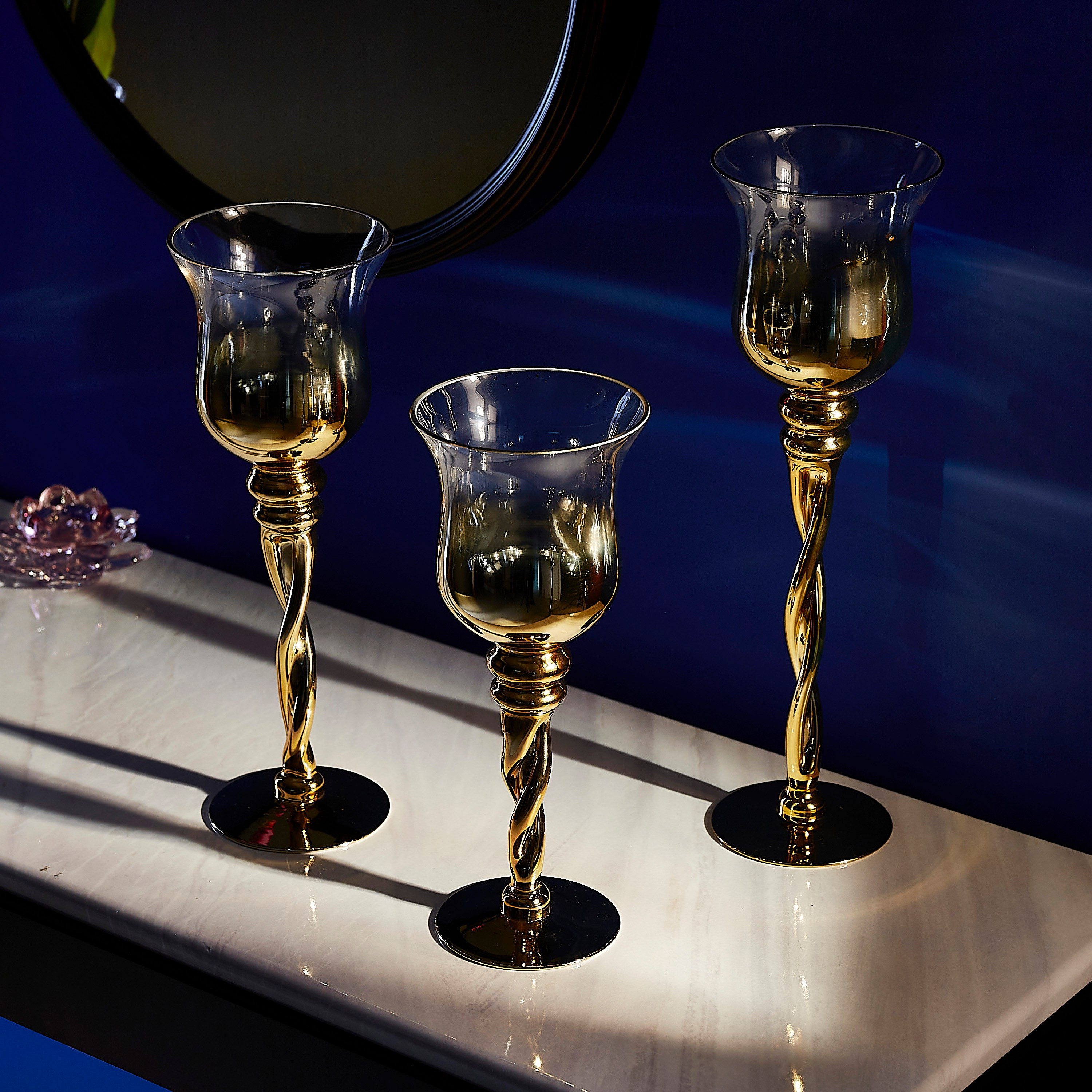 حامل شموع زجاجي أحادي اللون من أتلانتا - 3 قطع-hbxlivingroom-decorandaccessories-candleholders-image-2