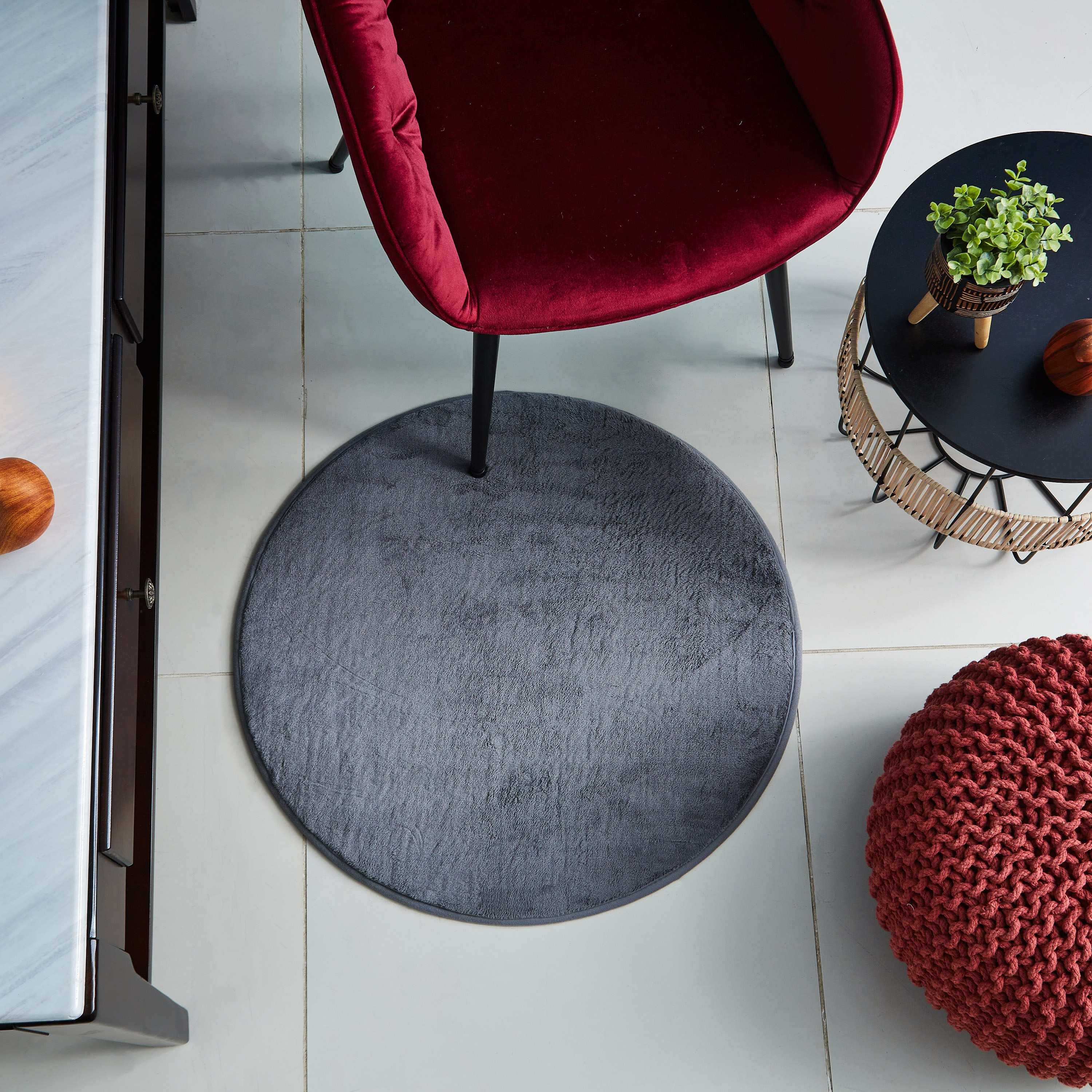 سجادة مستديرة مخملية سوبر سوفت - 70 سم-hbxdecorandfurnishings-floorcoverings-rugs-image-1