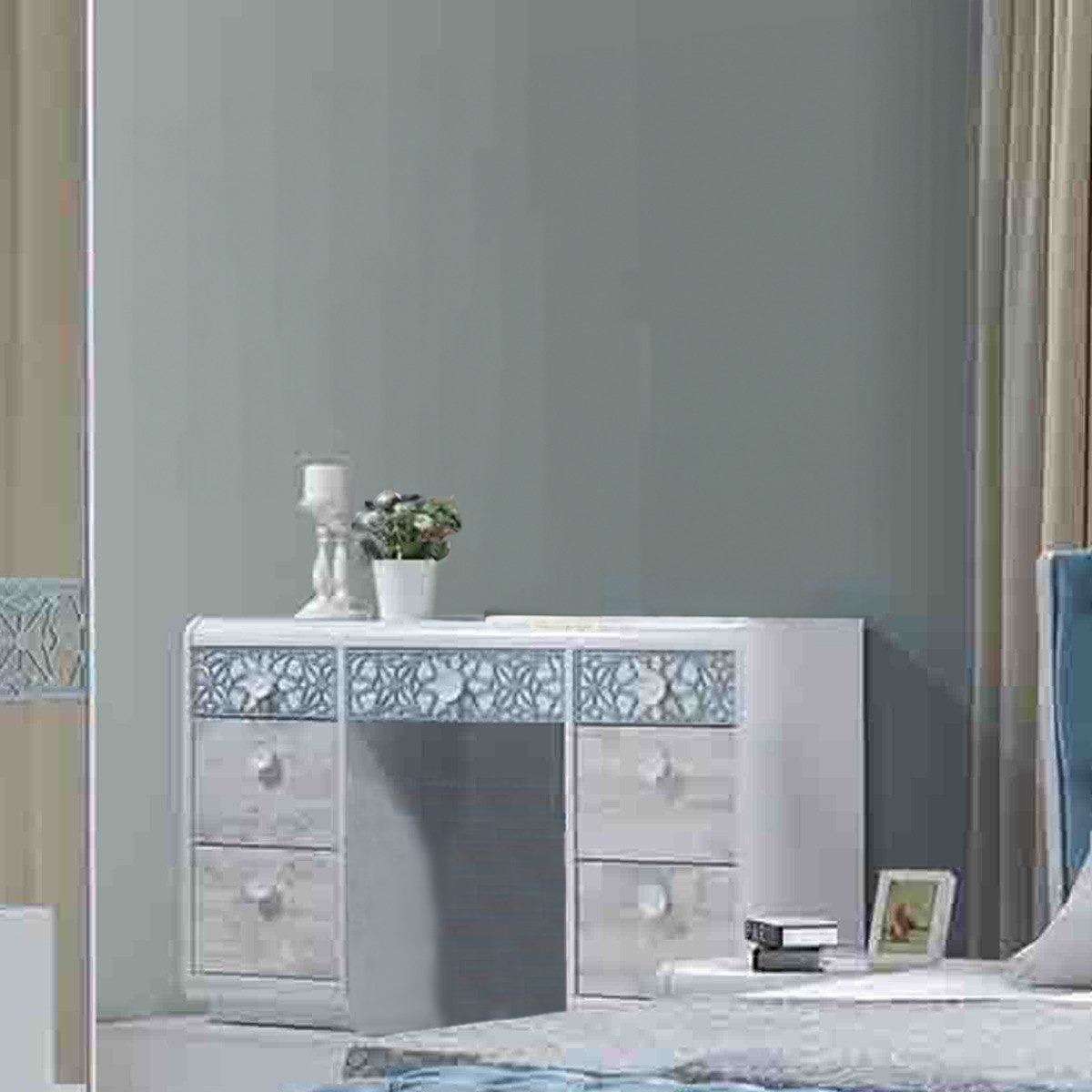 طقم غرفة نوم سوبر كينج 4 قطع دون مرآة من كازابلانكا - 200x200 سم-hbxbedroom-bedsandbedsets-bedroomsets-superking-image-5