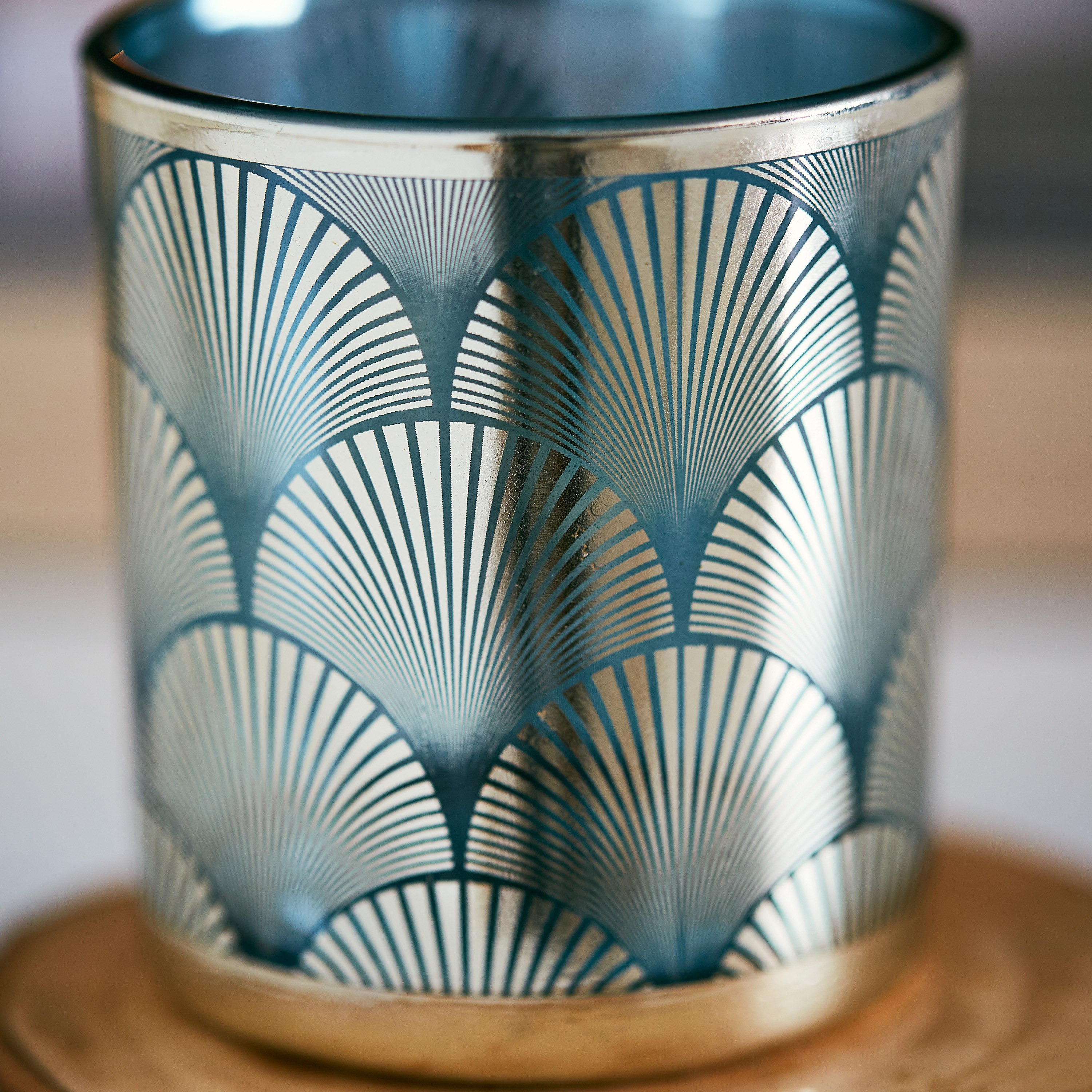 شمعة فوتيف بإطار زجاجي وطبعات ميتاليك من سكيري - 7x8 سم-hbxlivingroom-decorandaccessories-candleholders-image-3