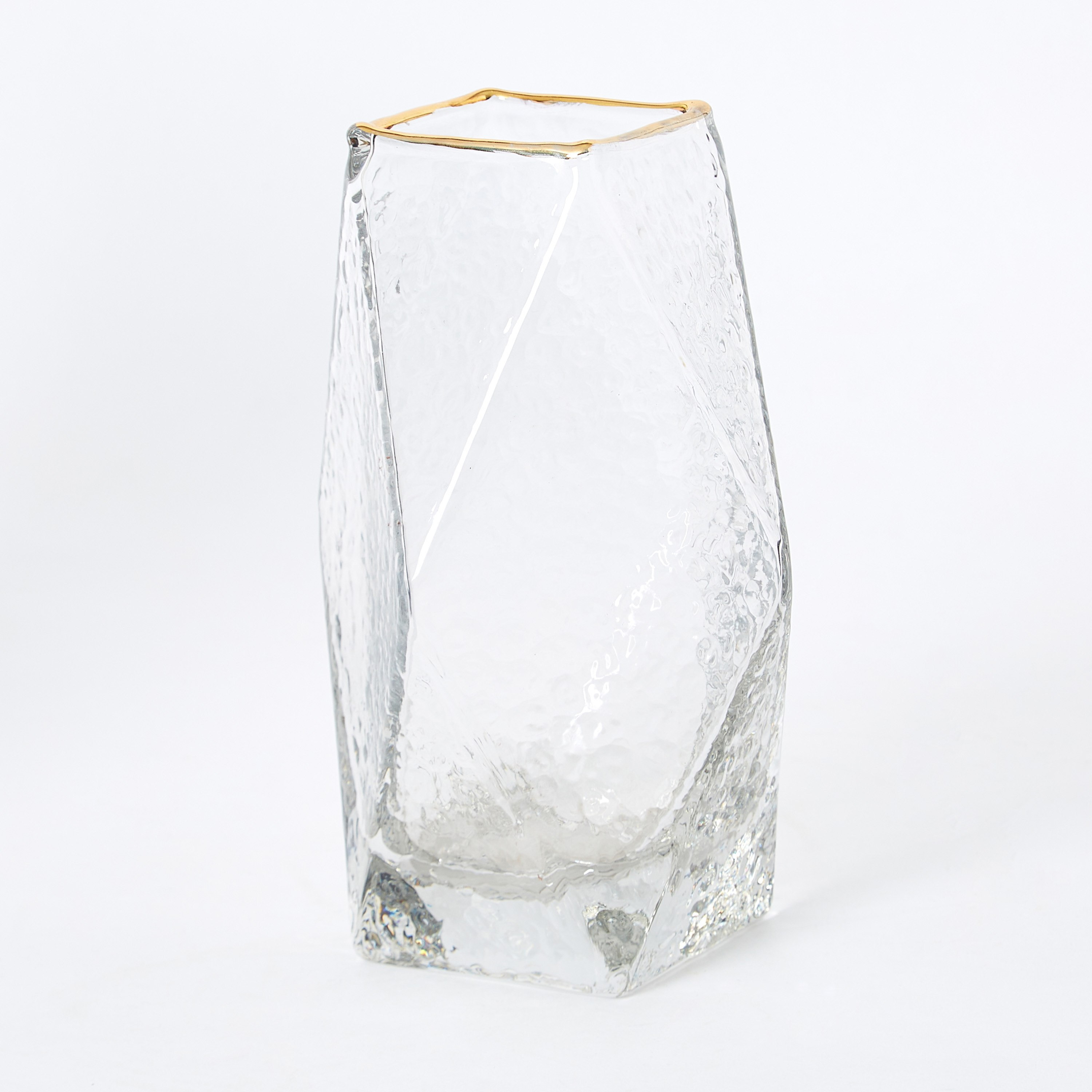 مزهريّة زجاجيّة بارزة الملمس بأطراف ذهبيّة من سكيري-hbxbedroom-decorandaccessories-vases-image-5