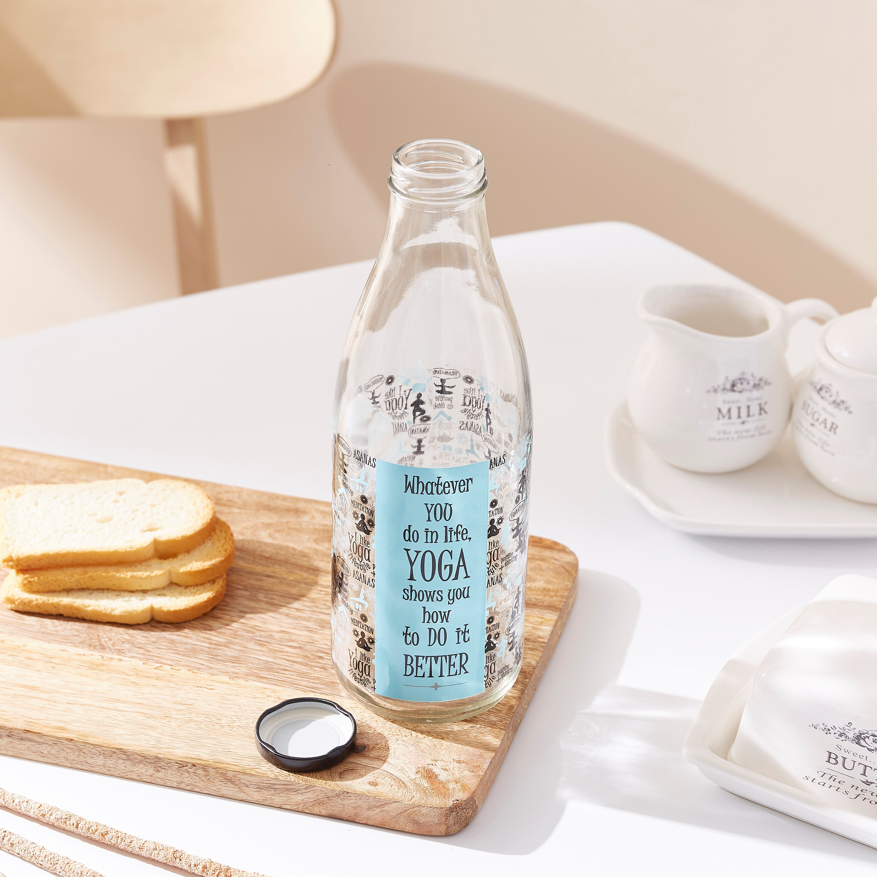 قارورة حليب بطبعات يوجا من بيليسيمو- 1 لتر-hbxhomeware-hbxkitchen-image-2