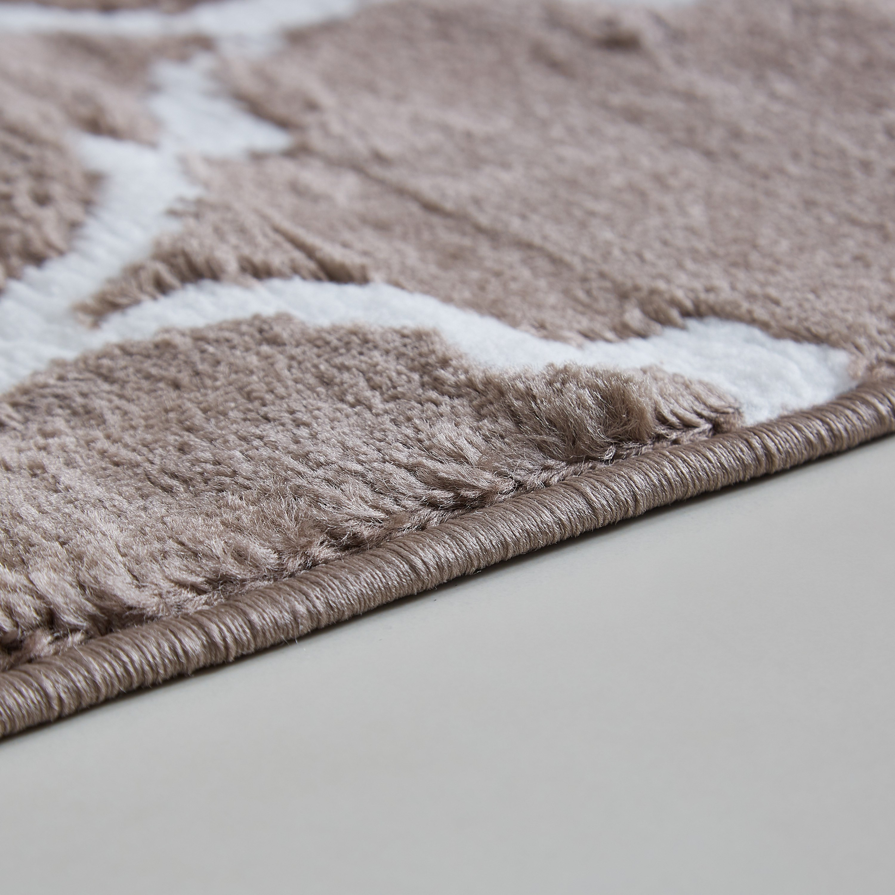 سجادة بولي بروبلين مقاومة للبقع تريليس من مشاعل - 60x150 سم-hbxdecorandfurnishings-floorcoverings-rugs-image-3
