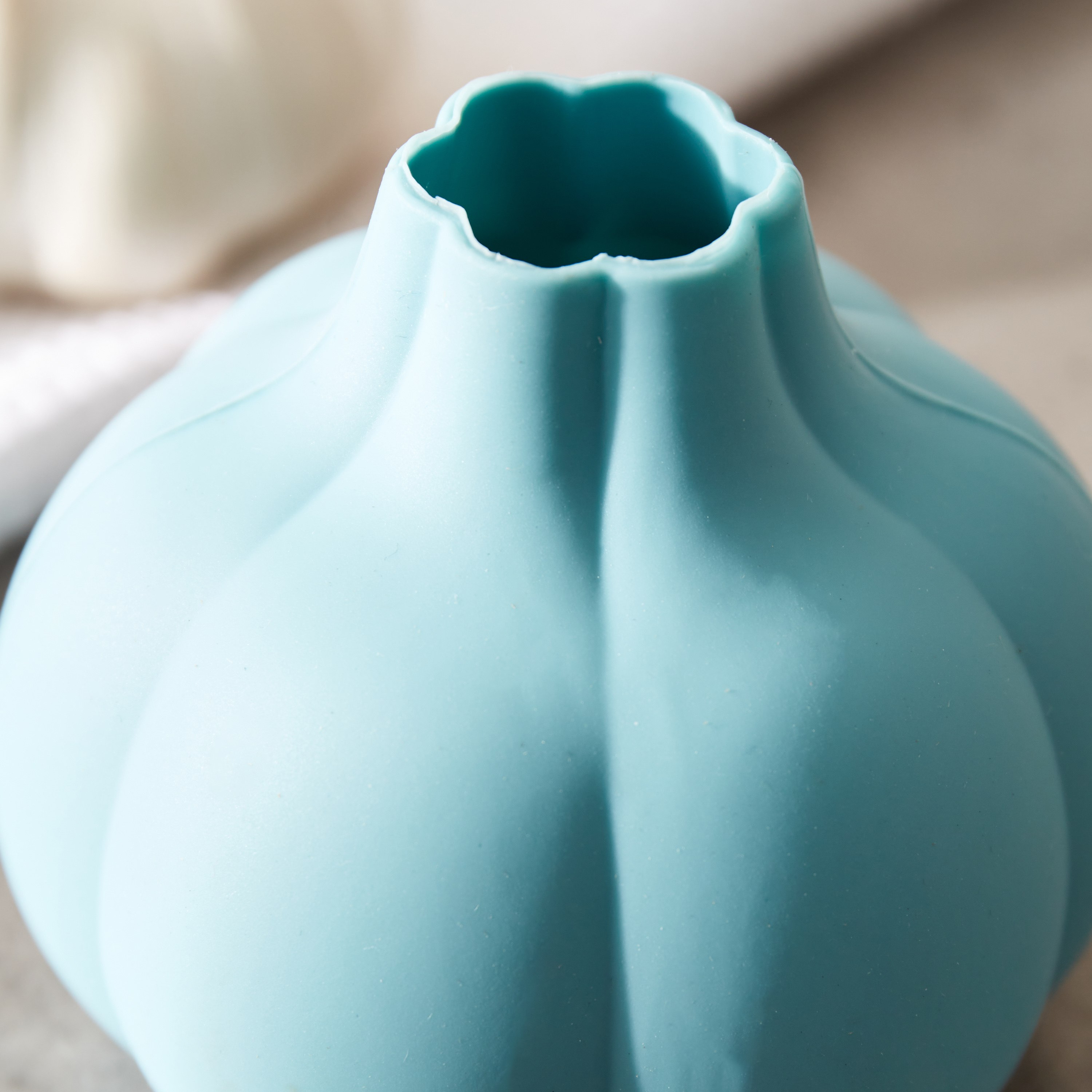 مقشرة ثوم من إيزي شيف - 8.5x7.5 سم-hbxhomeware-hbxkitchen-image-3