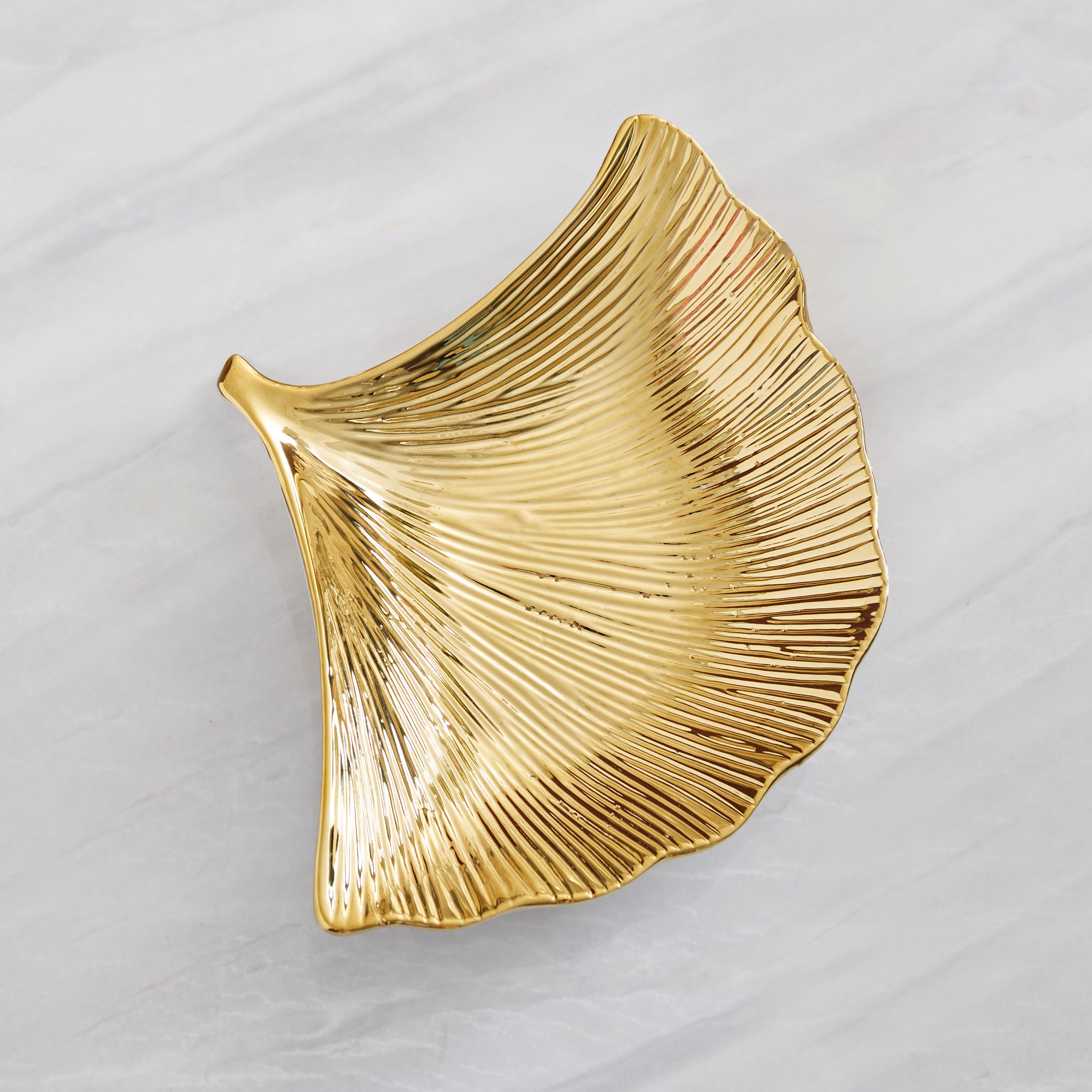 صحن سيراميك أوراق شجر من كاسا - 30x23x4.5 سم-hbxhomeware-hbxdecorandfurnishings-image-2