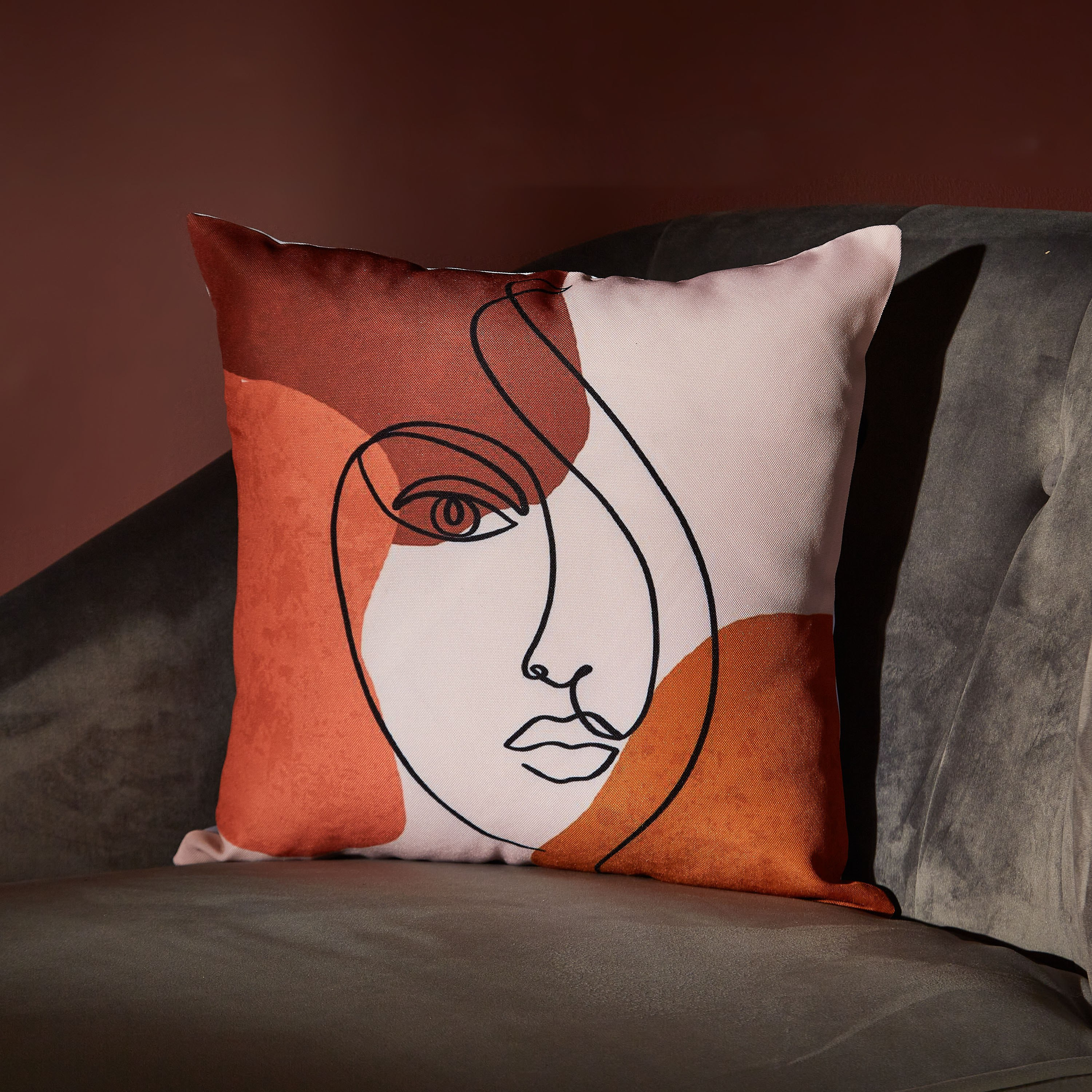 وسادة محشوة بطبعات رقمية - 40x40 سم-hbxlivingroom-furnishings-cushionsandcovers-filledcushions-image-1