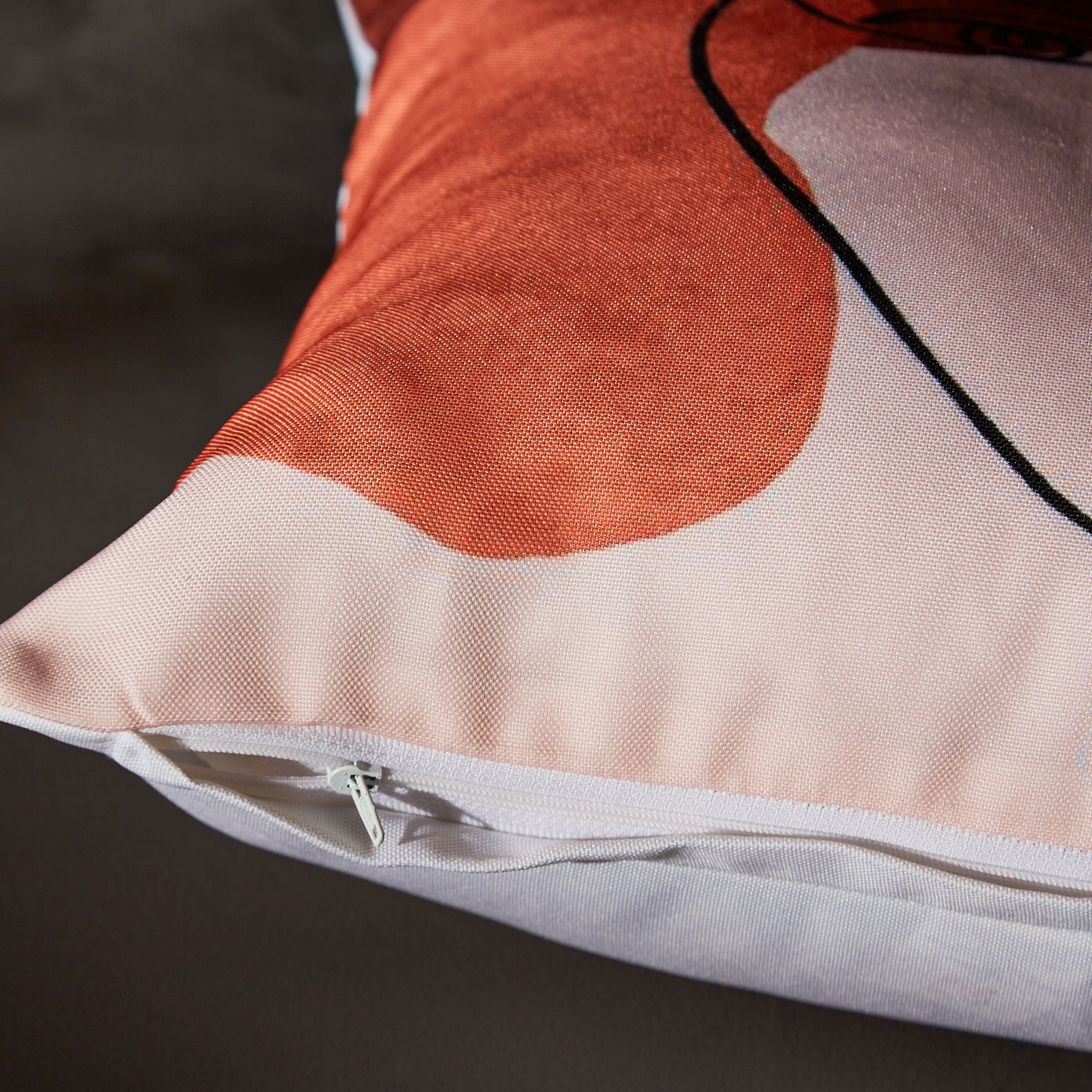 وسادة محشوة بطبعات رقمية - 40x40 سم-hbxlivingroom-furnishings-cushionsandcovers-filledcushions-image-3