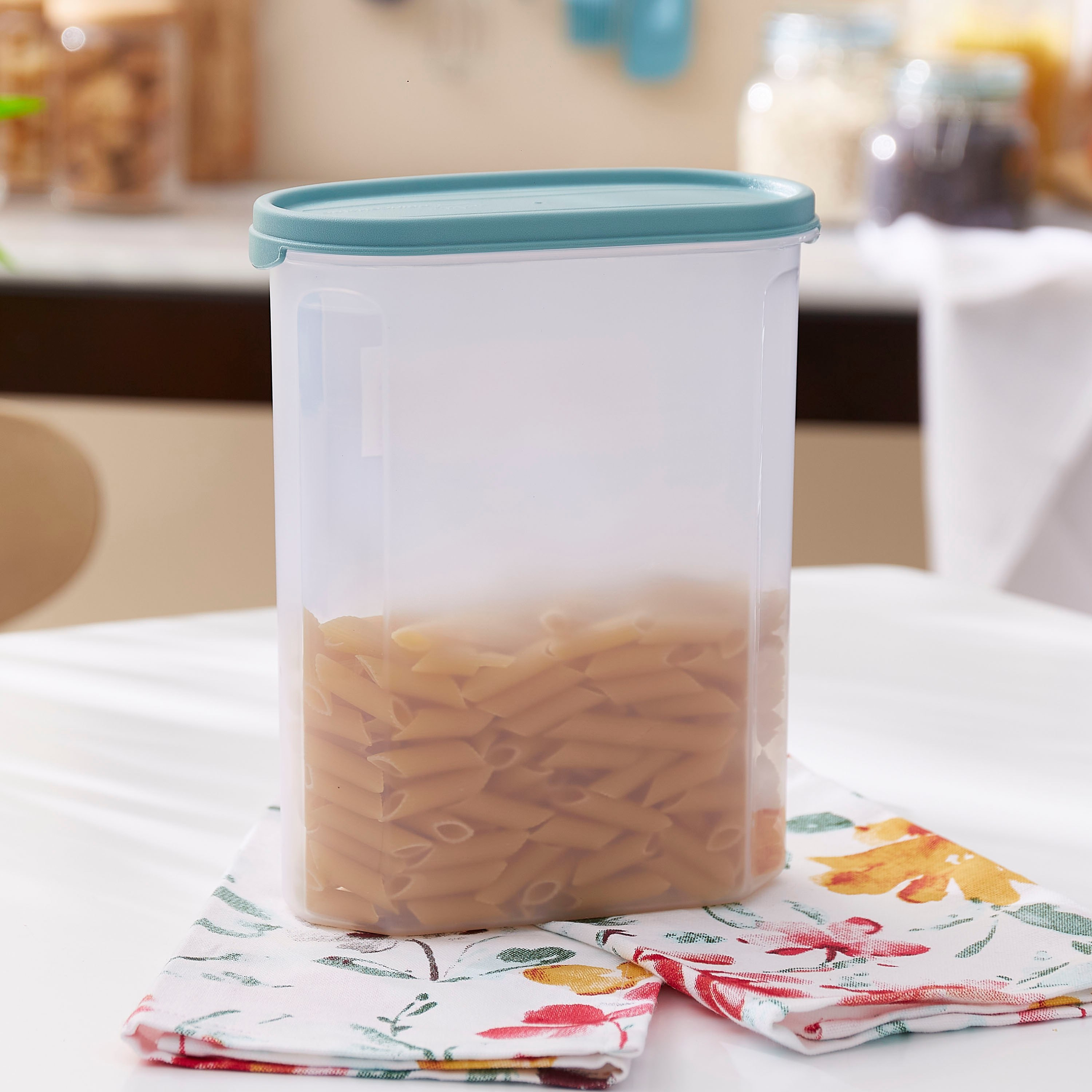 Easy Store Oval Container - 2.4 L-PROMO_HB_AE_B2G2_011025-image-1