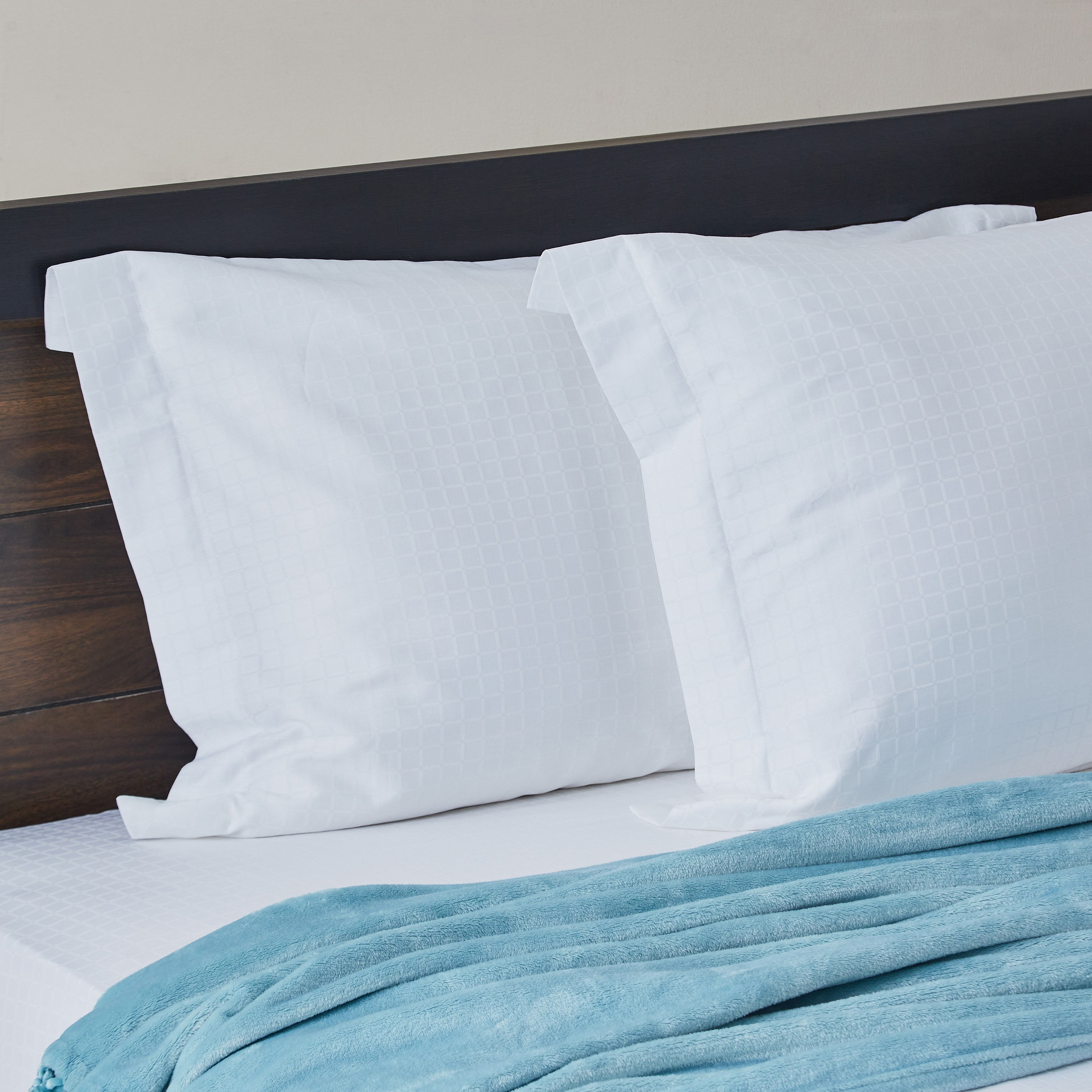 طقم غطاء وسادة قطعتين من كامبريدج إيفو كير - 50x75 سم-hbxhomeware-hbxbedroom-image-2