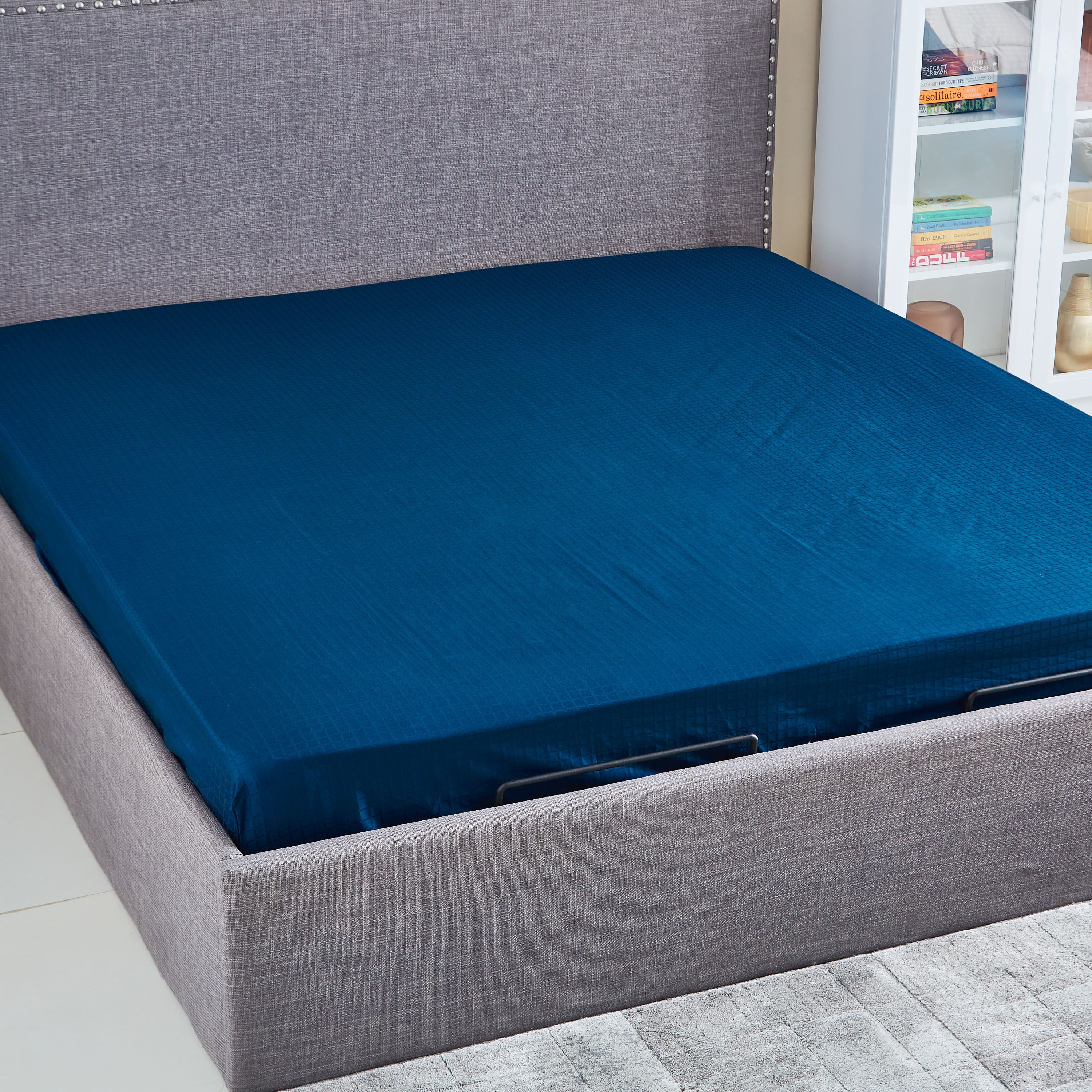 Cambridge Aloe Vera and Jojoba Oil Treated Super King Fitted Sheet - 200x200+30 cm-hbxhomeware-hbxbedroom-image-1