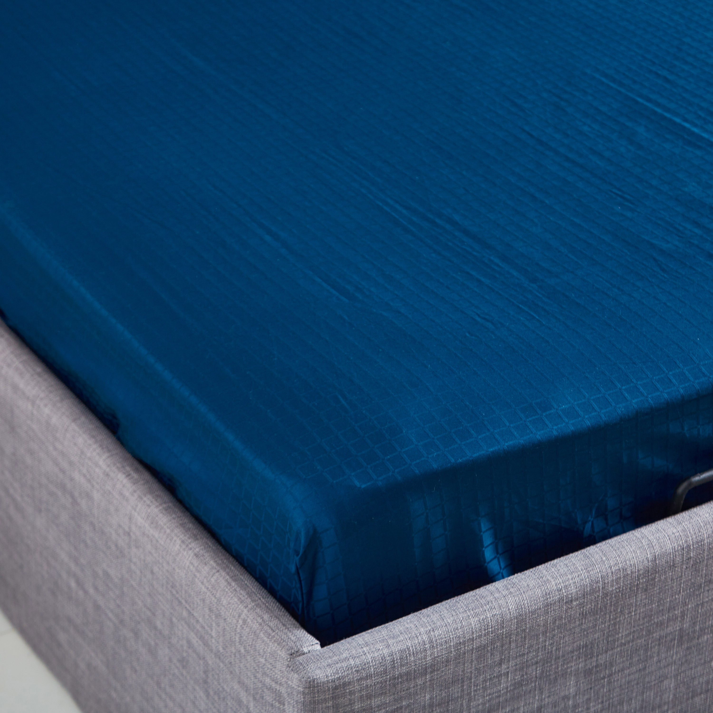 Cambridge Aloe Vera and Jojoba Oil Treated Super King Fitted Sheet - 200x200+30 cm-hbxhomeware-hbxbedroom-image-3