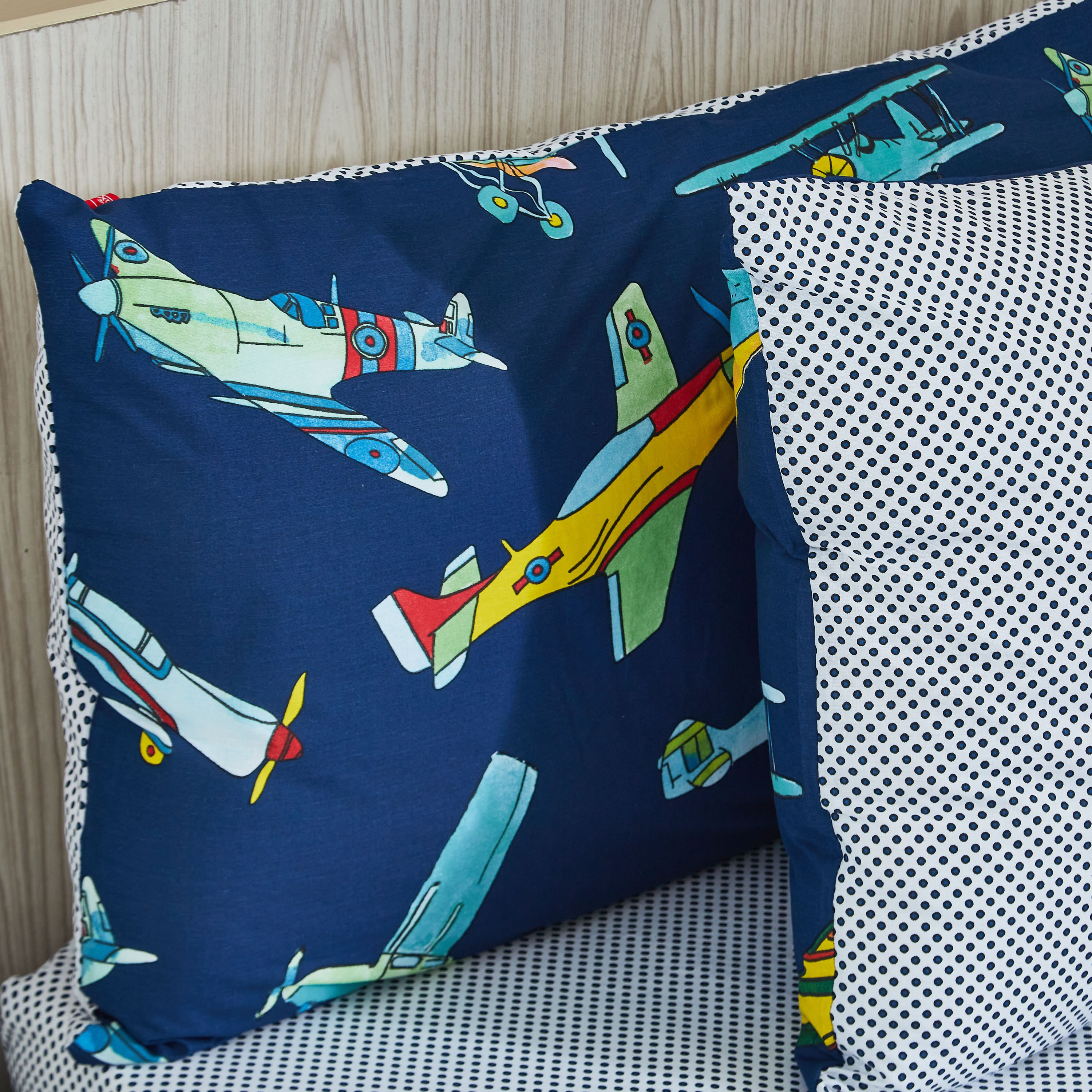 طقم أغطية وسائد قطعتين إيربلين من إلفيش - 50x75 سم-hbxhomeware-hbxkidsandyouth-image-2