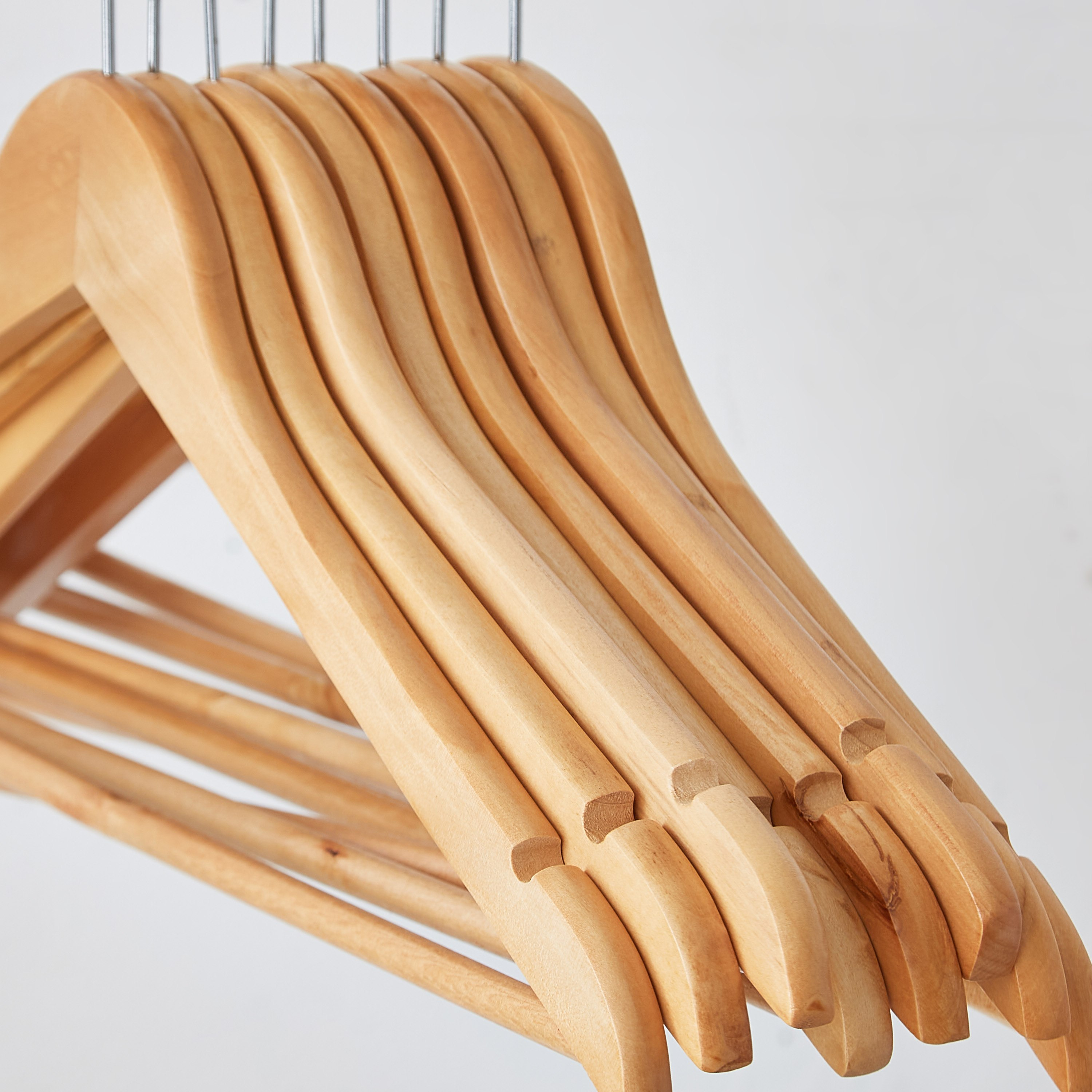 علّاقات خشبية من فوريست - طقم من 8 قطع-hbxhomeware-bathandlaundry-clothesdryingracks-image-2