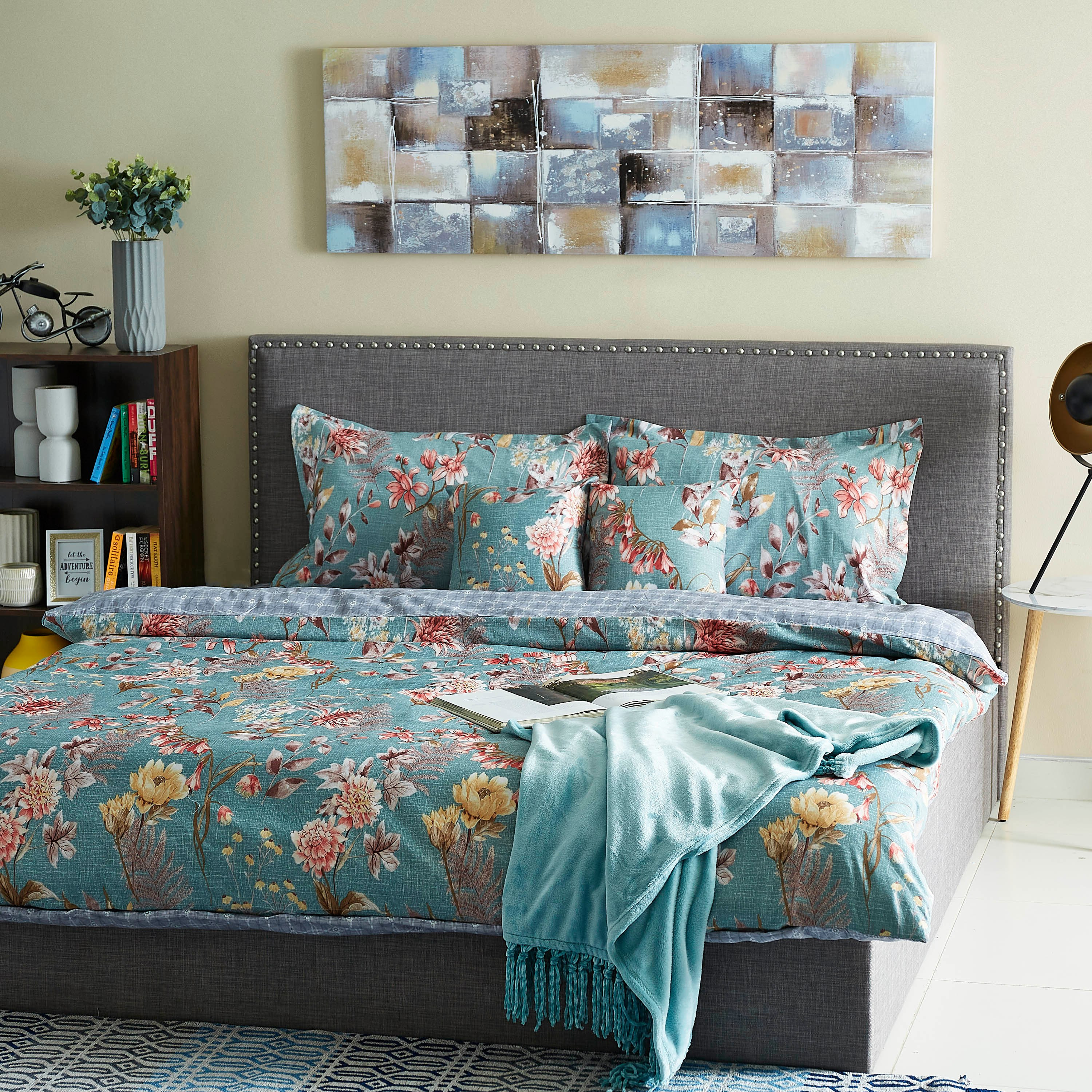 طقم غطاء لحاف كينج ميكروفايبر من 6 قطع بطبعات دايزي - 220x220 سم-hbxhomeware-hbxdecorandfurnishings-image-2