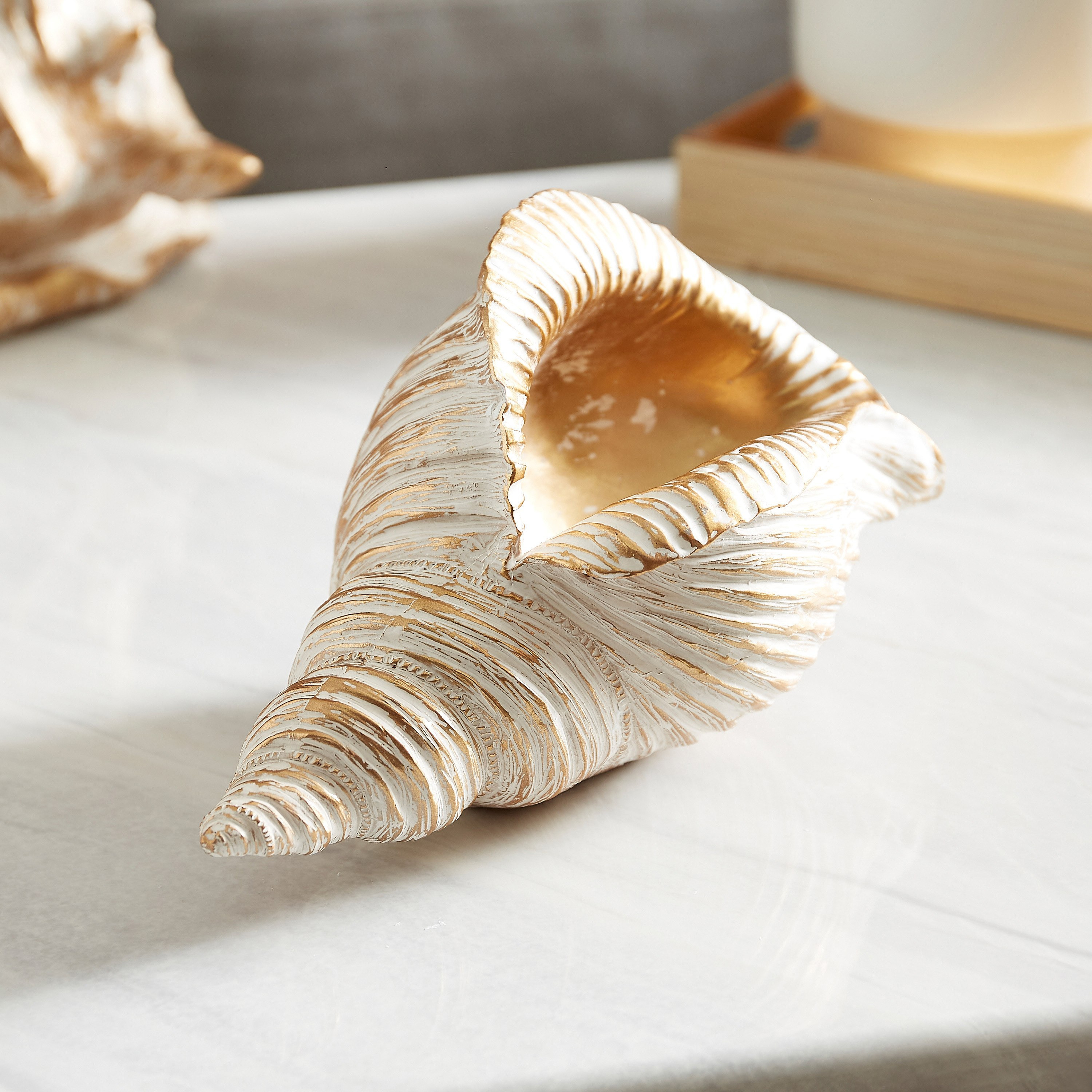قطعة ديكور محارة بحرية بولي ريزين- 24.5x12.5x13 سم-hbxhomeware-homedecor-figurinesandornaments-image-1