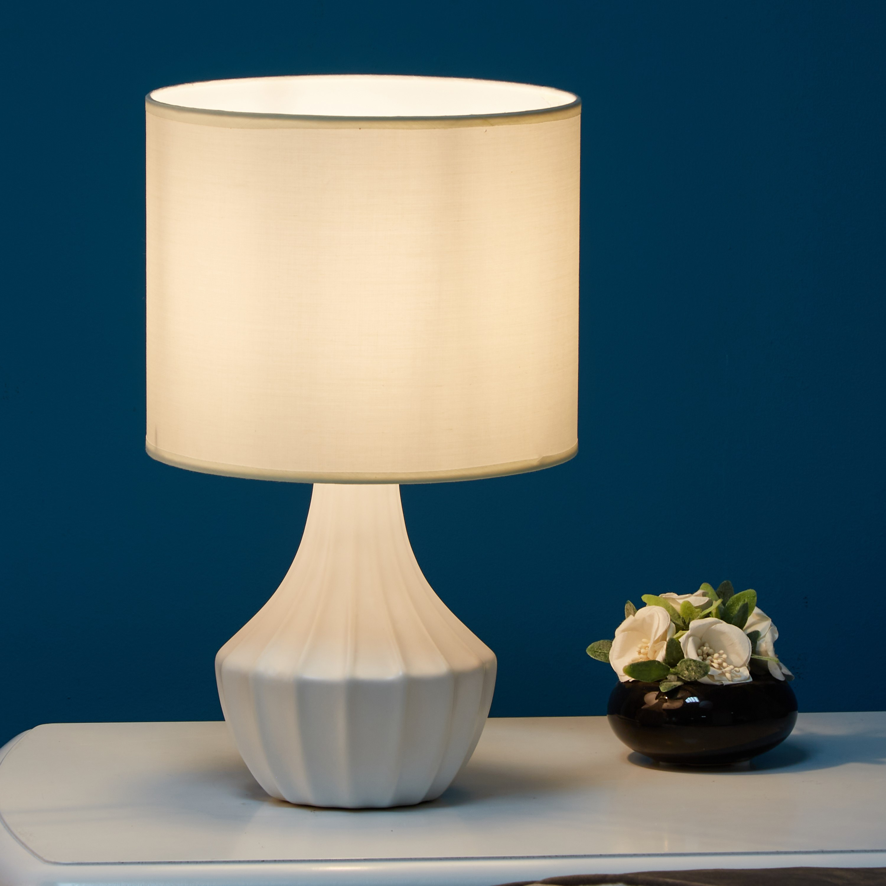 مصباح طاولة سيراميك مضلع ذاتيًا من سكايلر - 35 سم-hbxlivingroom-lighting-tablelamps-image-2