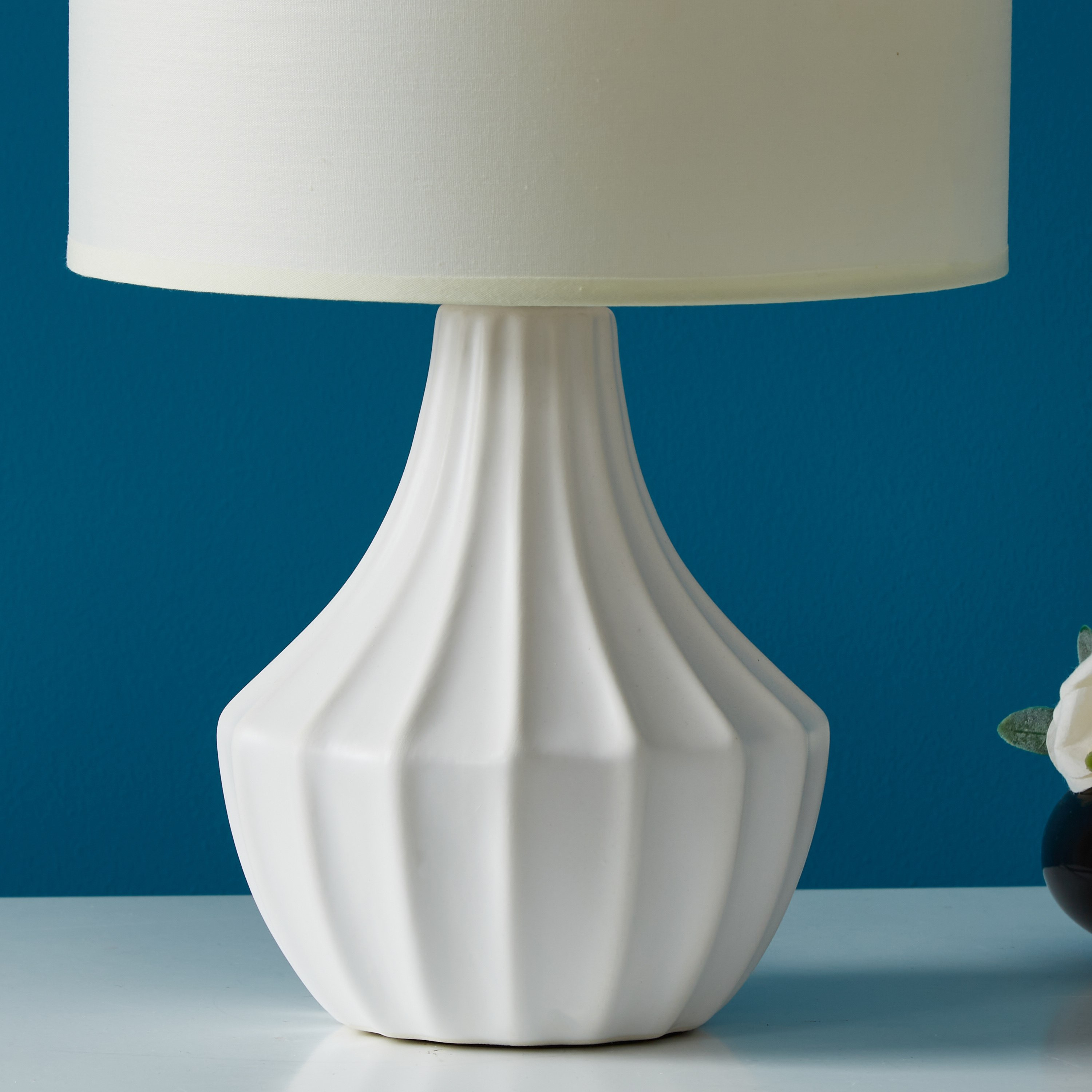 مصباح طاولة سيراميك مضلع ذاتيًا من سكايلر - 35 سم-hbxlivingroom-lighting-tablelamps-image-3