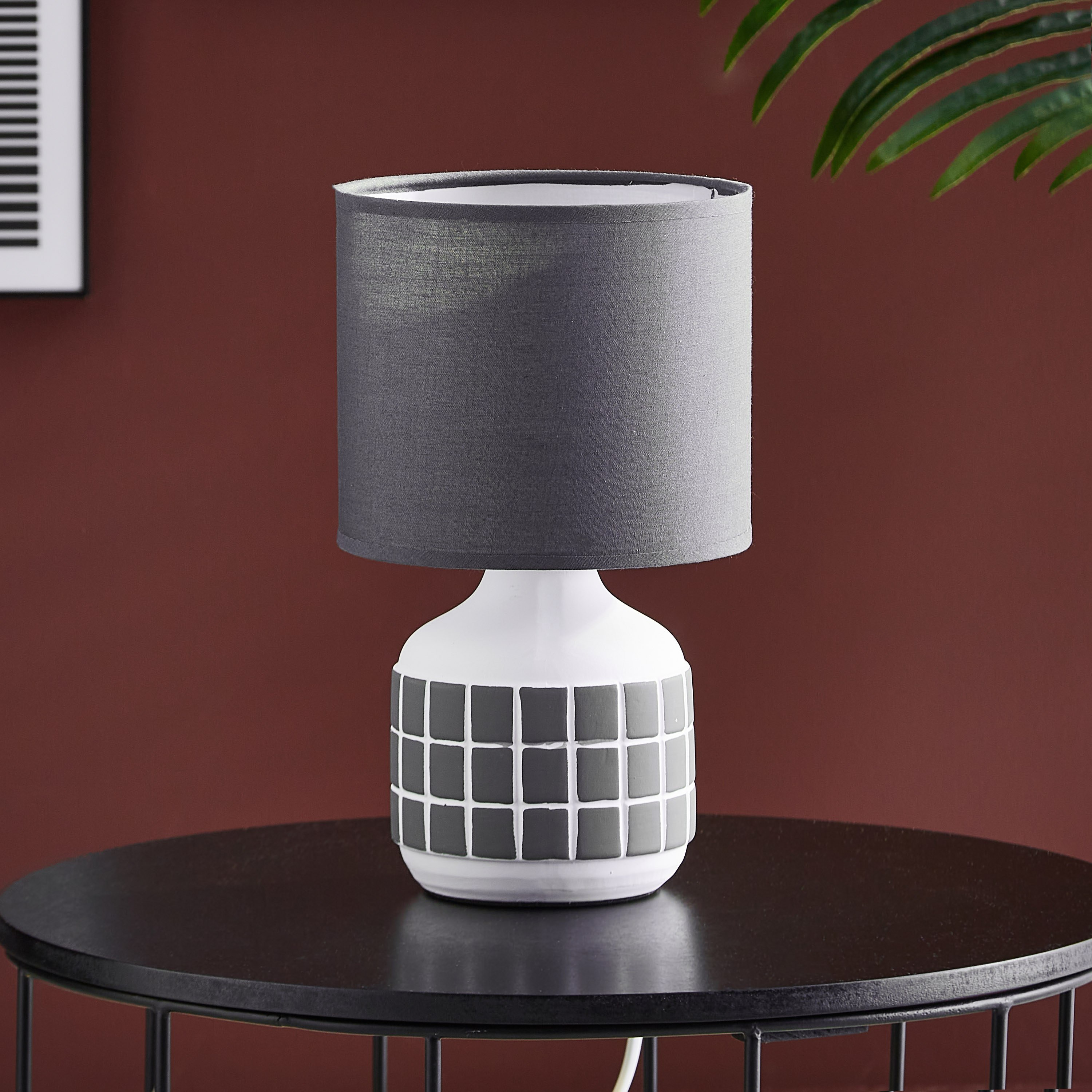 مصباح طاولة سيراميك من جليتان - 15x15x30 سم-hbxlivingroom-lighting-tablelamps-image-1