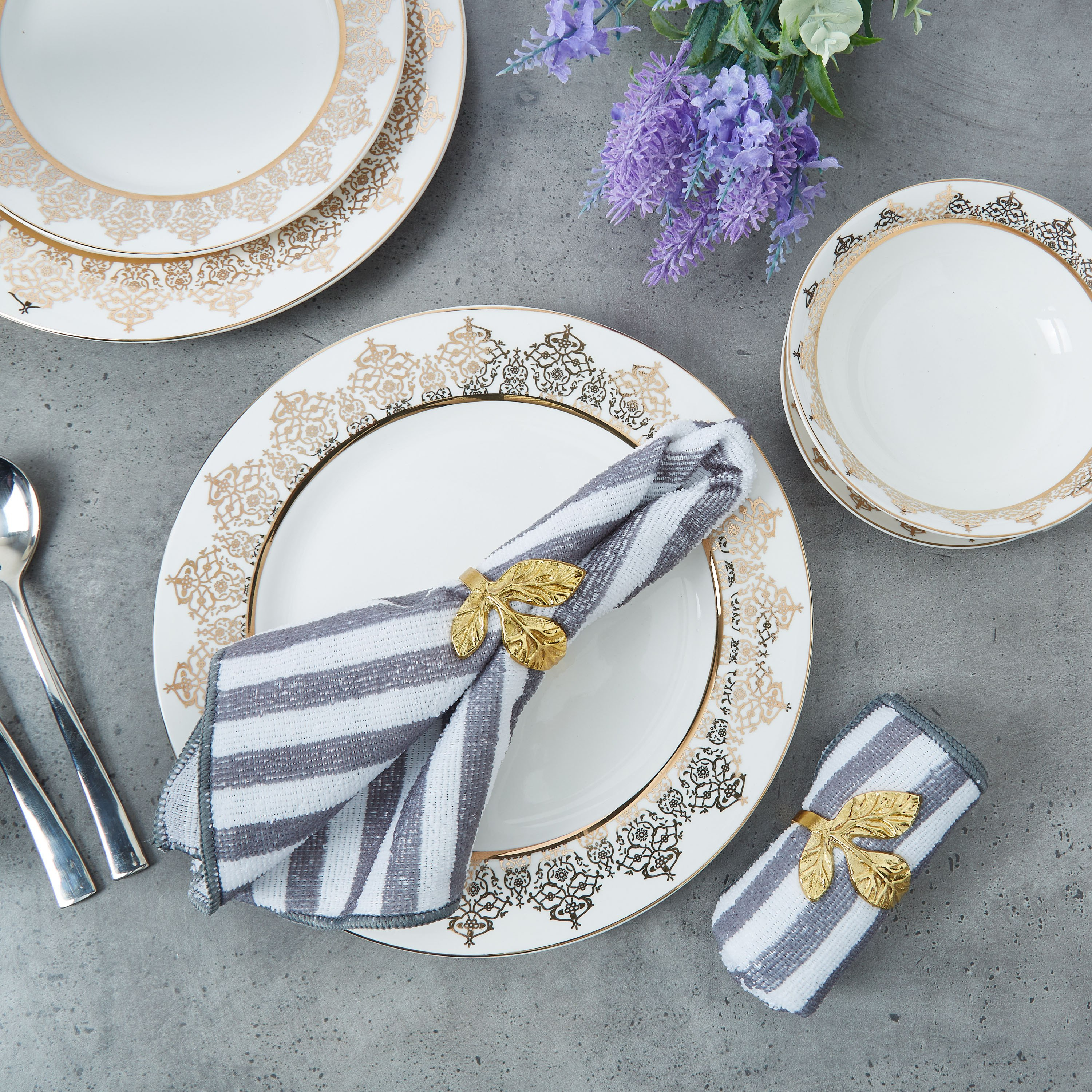حلقة مناديل معدنية ورقة شجر - طقم من قطعتين-hbxdecorandfurnishings-homefurnishings-tablelinens-image-3