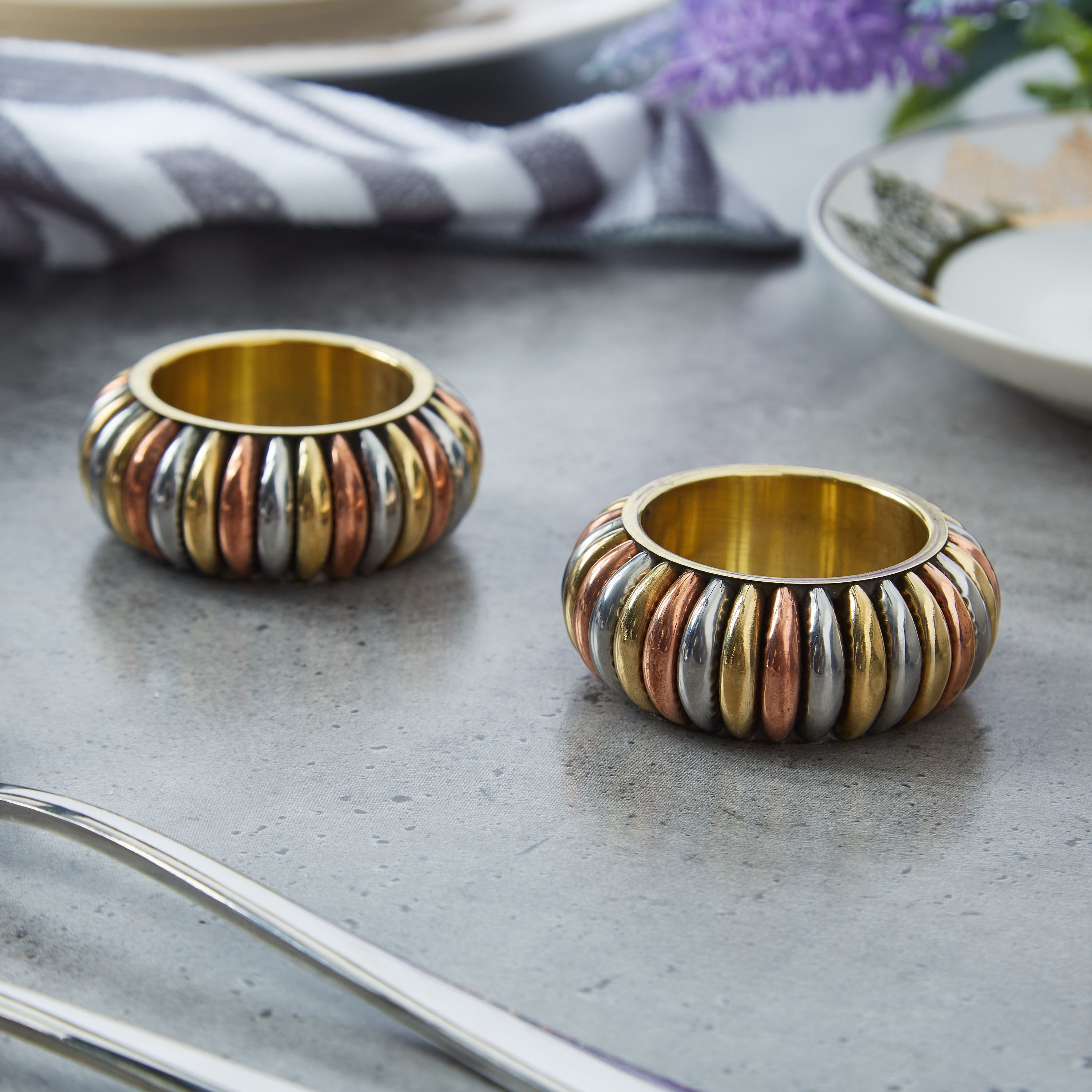 Pearl Metal Napkin Ring - Set of 2-hbxdecorandfurnishings-homefurnishings-tablelinens-image-1