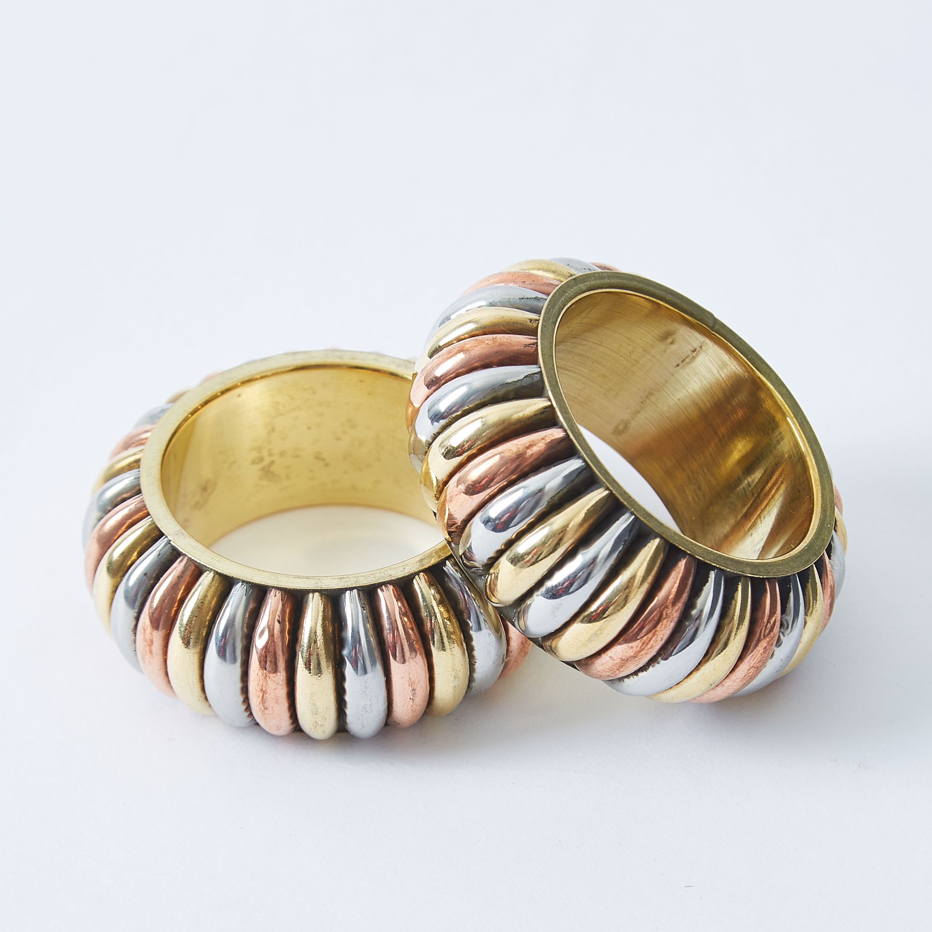 Pearl Metal Napkin Ring - Set of 2-hbxdecorandfurnishings-homefurnishings-tablelinens-image-4