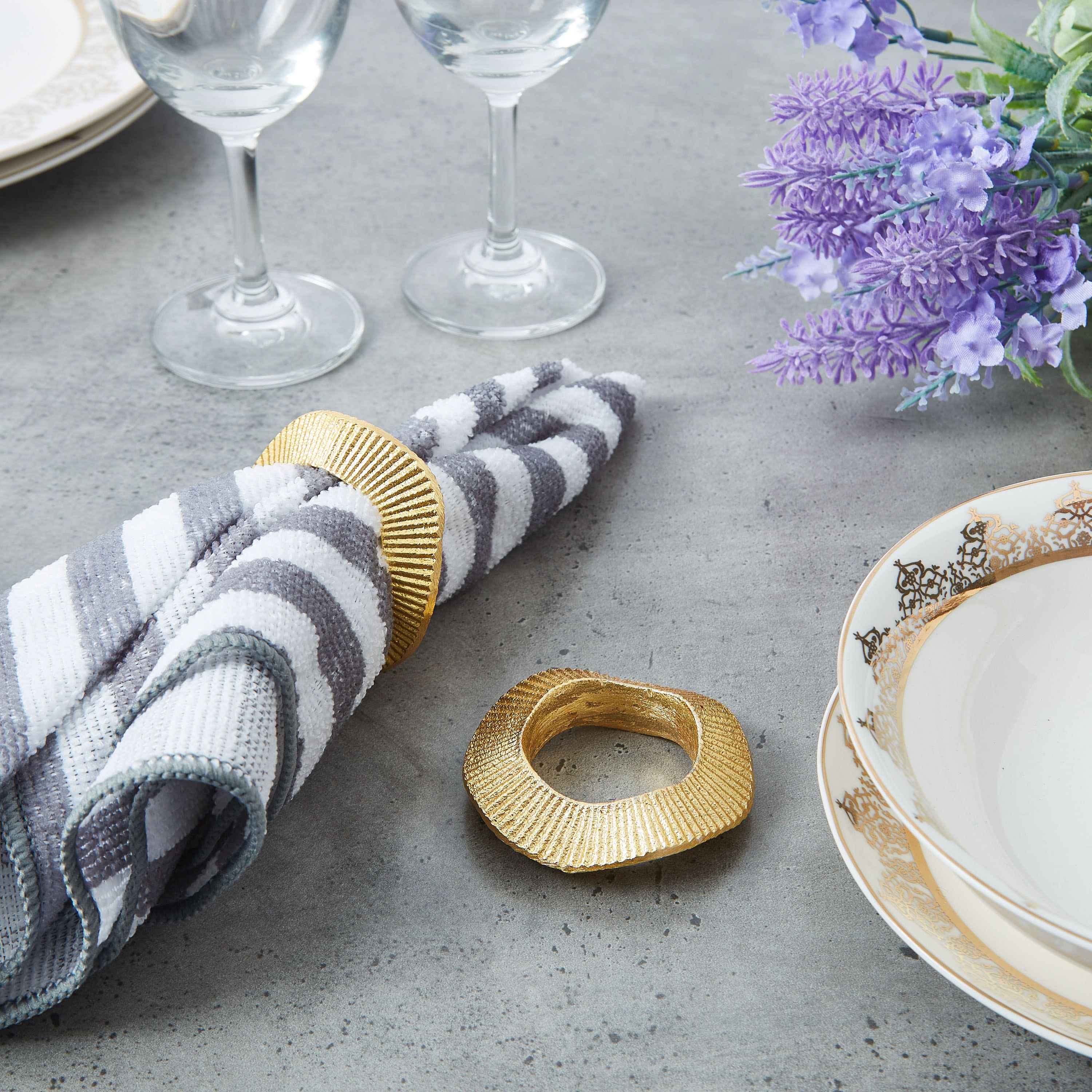 حلقة مناديل معدنية من ويف - طقم من قطعتين-hbxdecorandfurnishings-homefurnishings-tablelinens-image-3