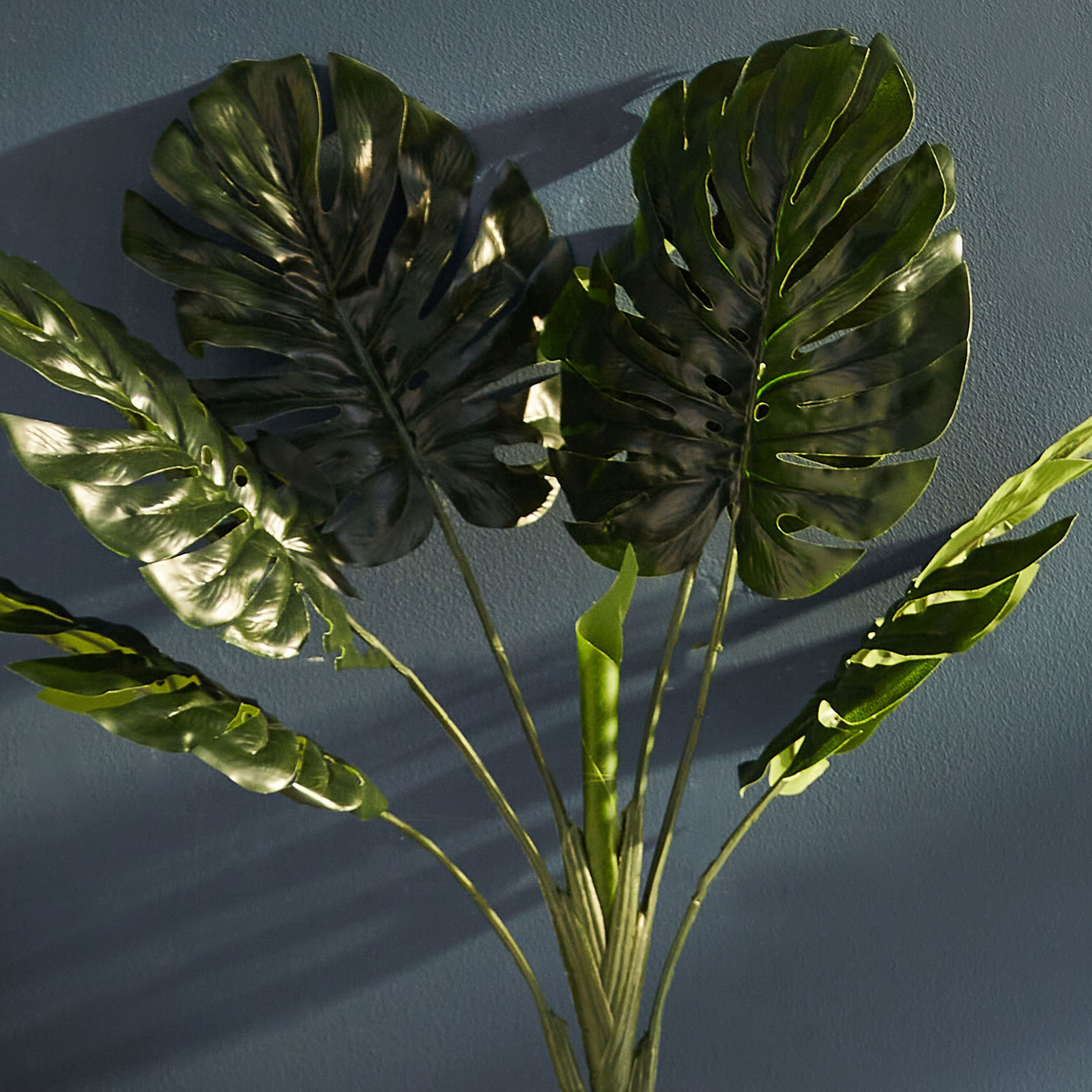 نبات مونستيرا من ليفيا-hbxdecorandfurnishings-homeaccessories-artificialflowersandplants-image-3