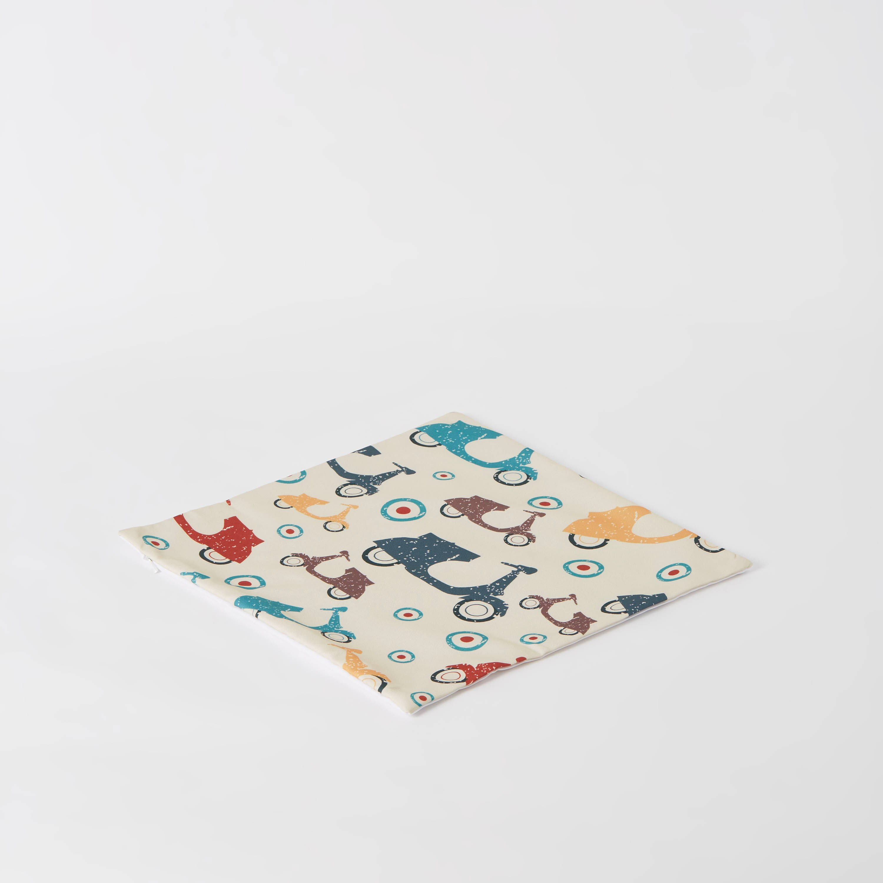 غطاء وسادة بطبعات سيارات من إندي فايب- 40x40 سم-PROMO_HB_AE_B1G1_250925-image-6