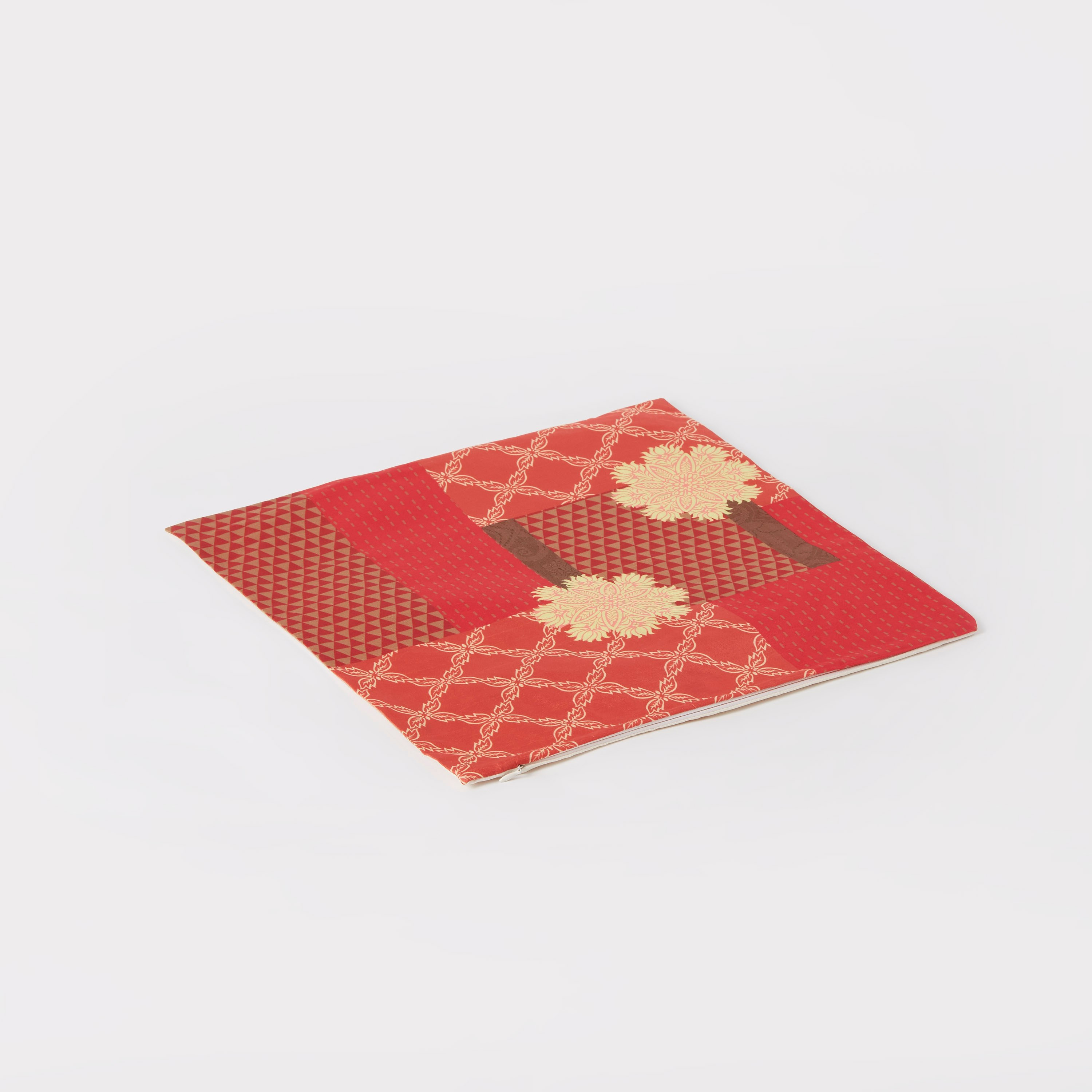 غطاء وسادة بطبعات من إيدوكي- 40x40 سم-hbxhomeware-cushionsandcovers-cushioncovers-image-7