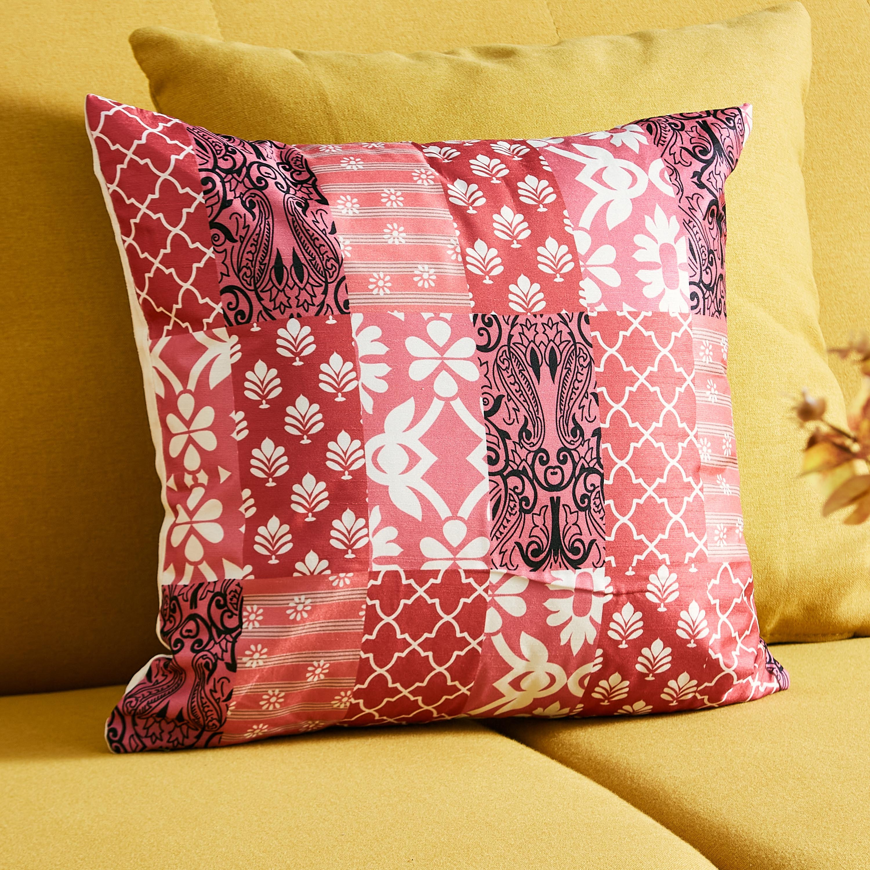 غطاء وسادة بطبعات مخططة من مانداوا- 40x40 سم-hbxhomeware-cushionsandcovers-cushioncovers-image-1