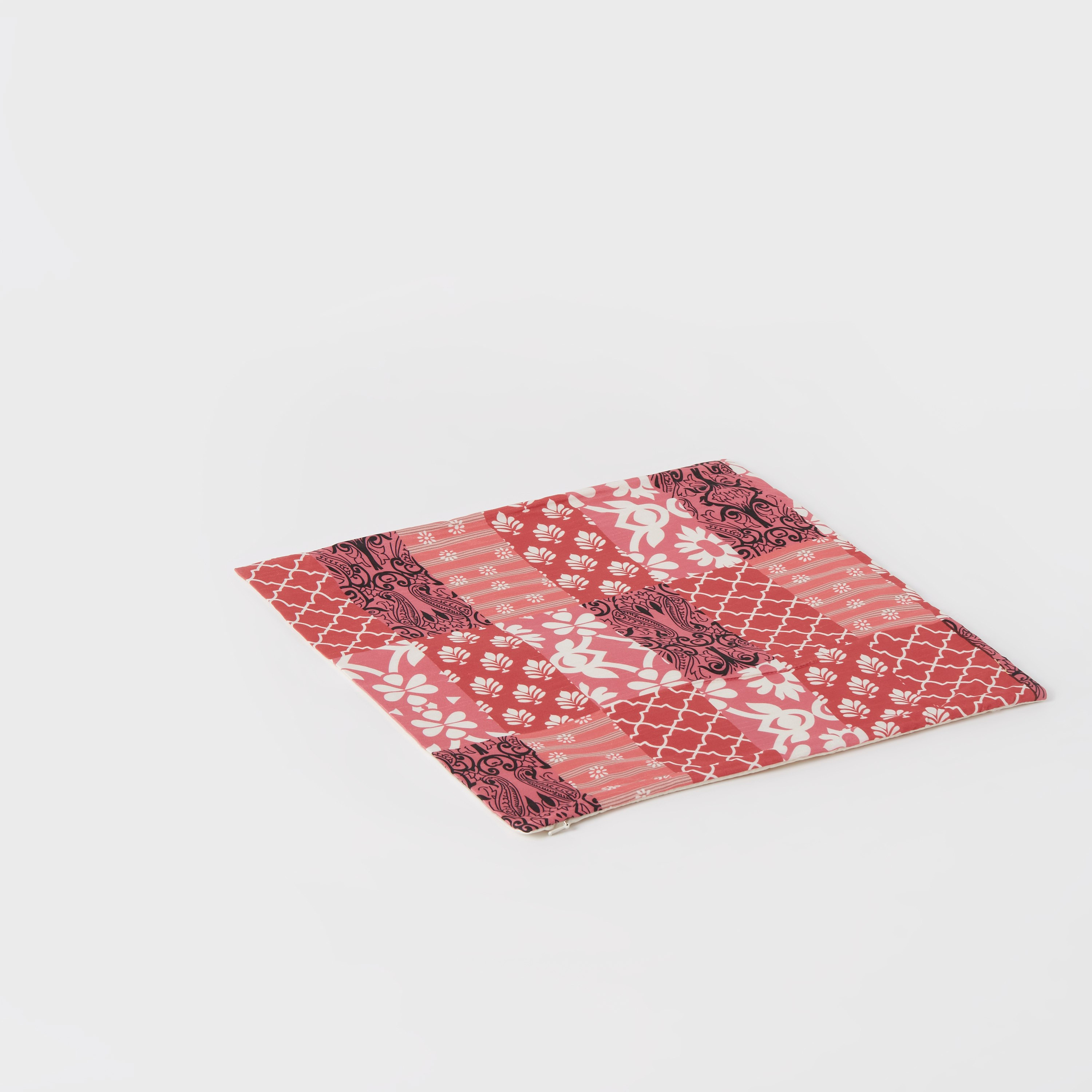 غطاء وسادة بطبعات مخططة من مانداوا- 40x40 سم-hbxhomeware-cushionsandcovers-cushioncovers-image-7